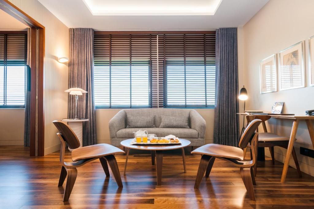 Hotel de Guimarães by null