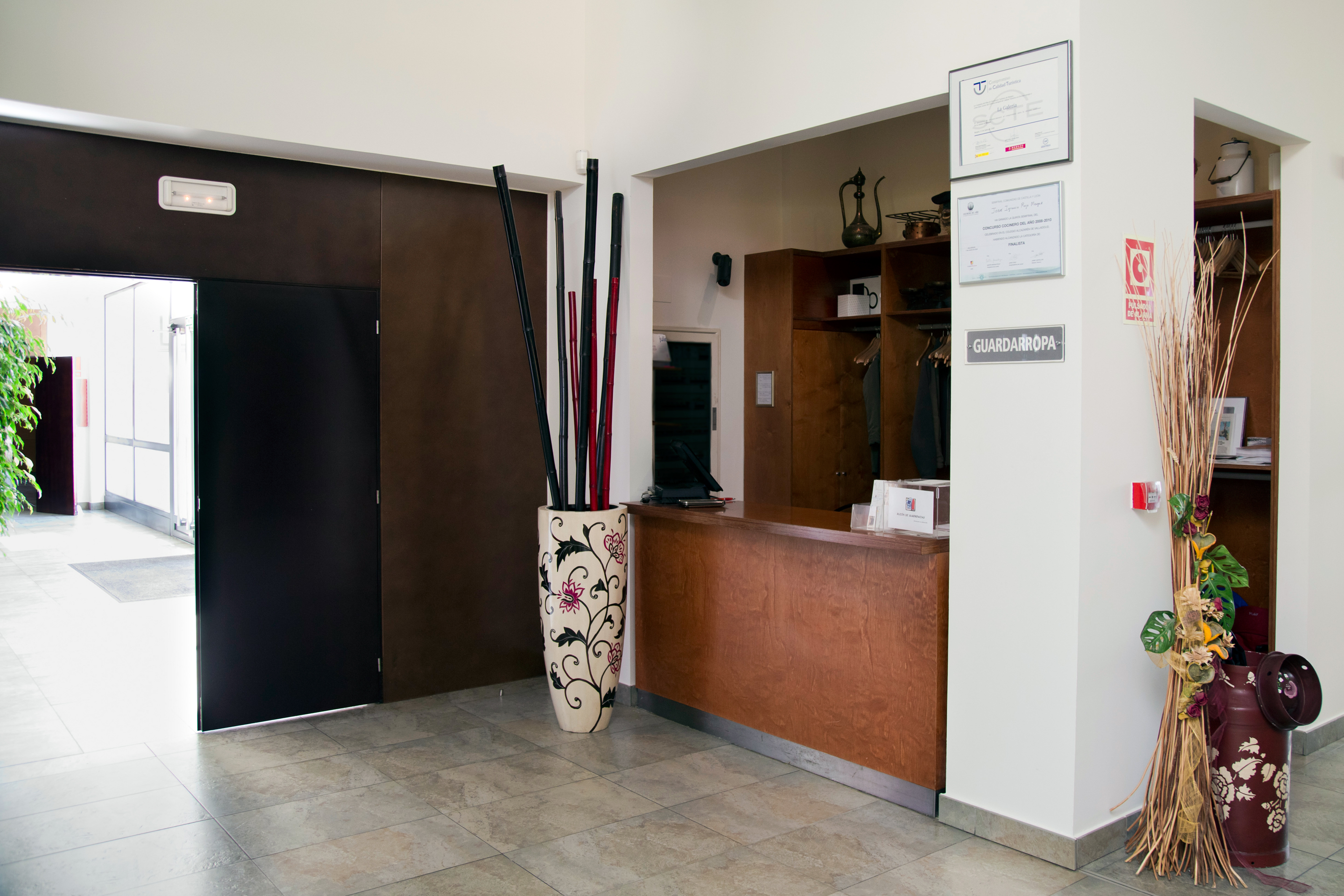 HQ La Galeria