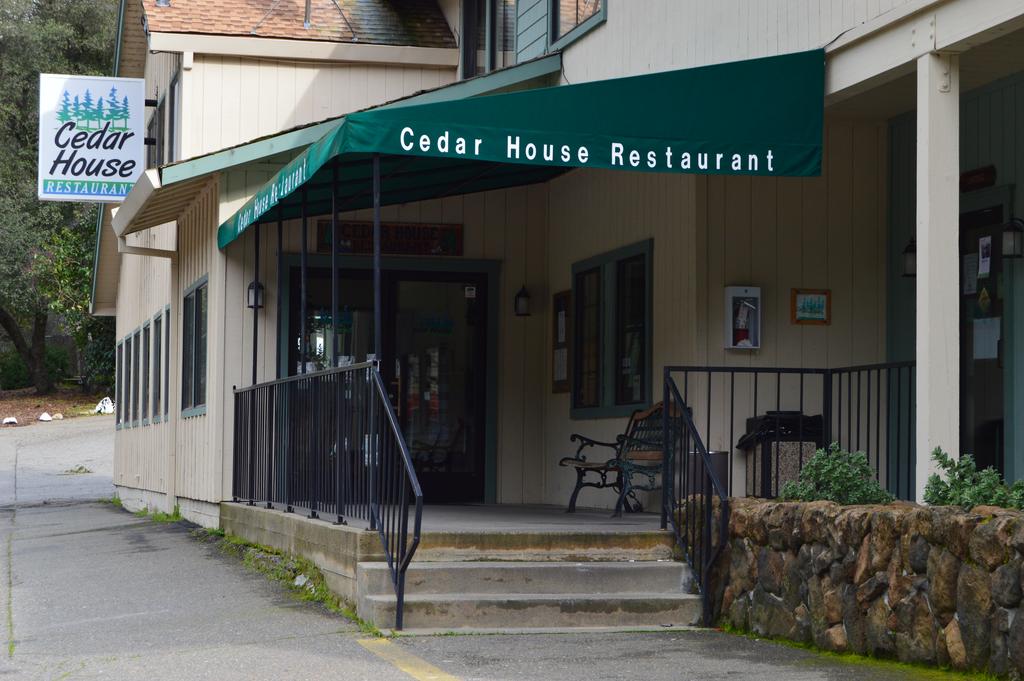Yosemite Cedar Lodge