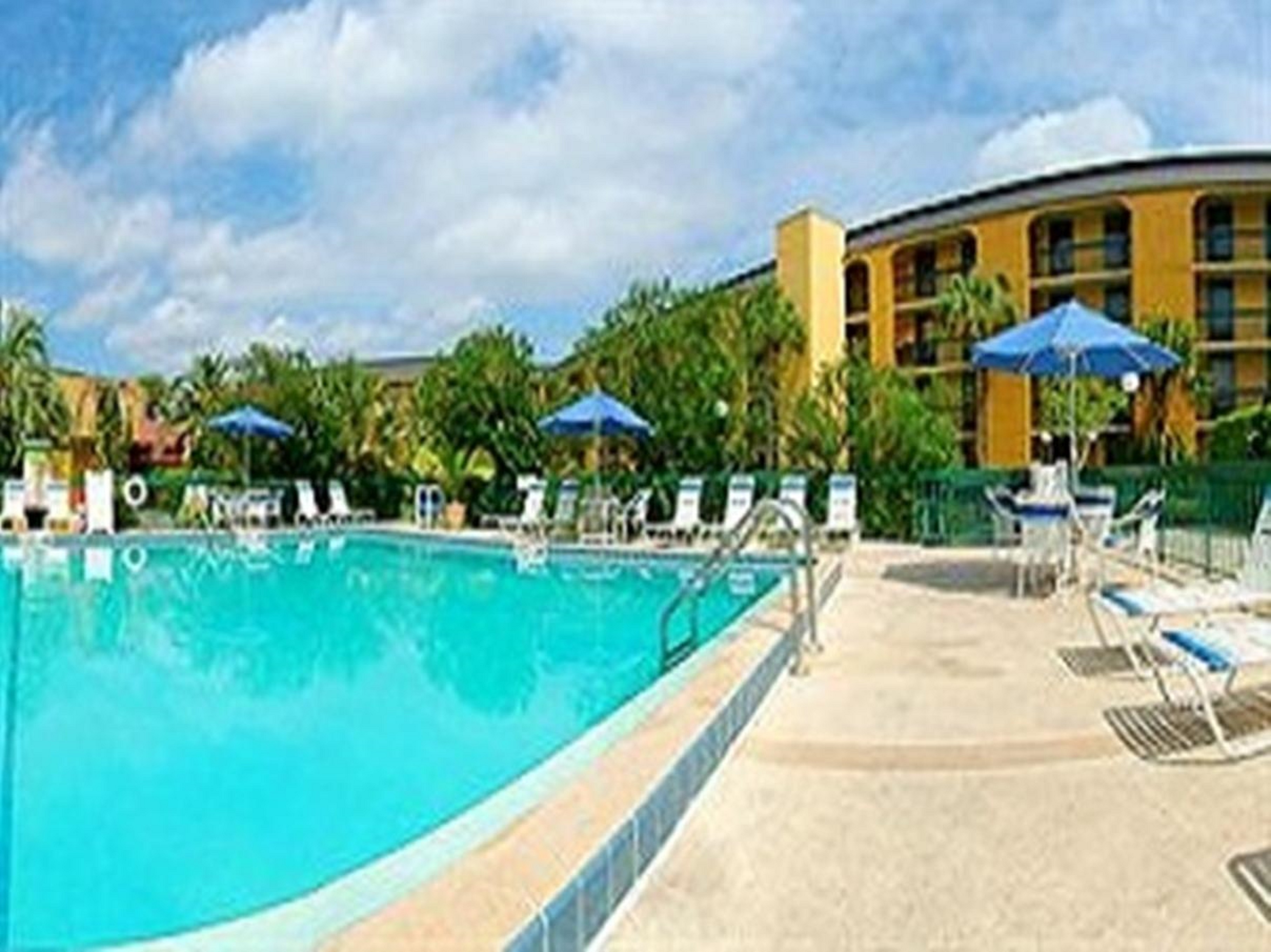 Baymont Inn And Suites Orlando Universal Blvd