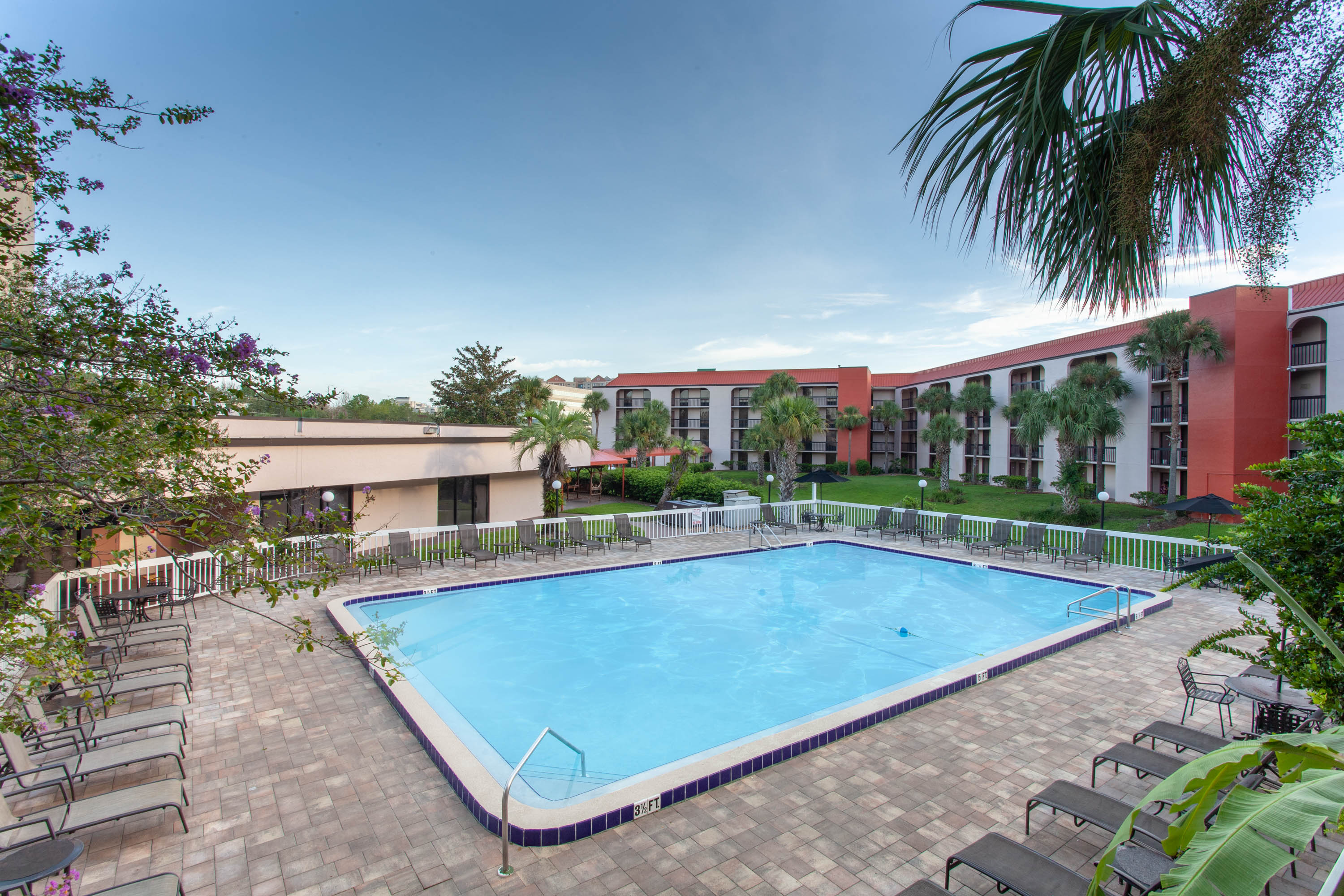 Baymont Inn And Suites Orlando Universal Blvd
