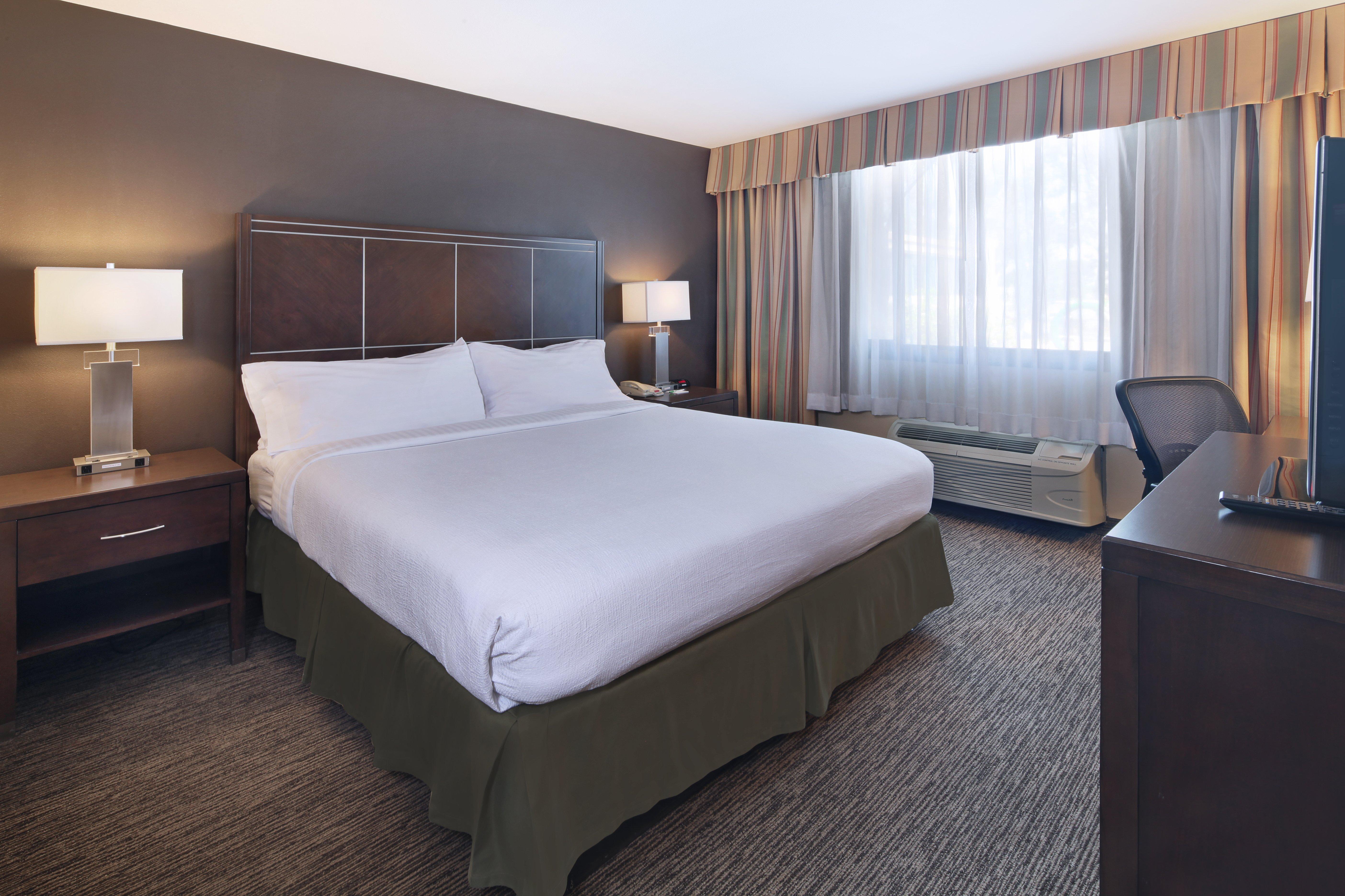 Holiday Inn&Suites Anaheim (1 Blk/Disneyland®) IHG