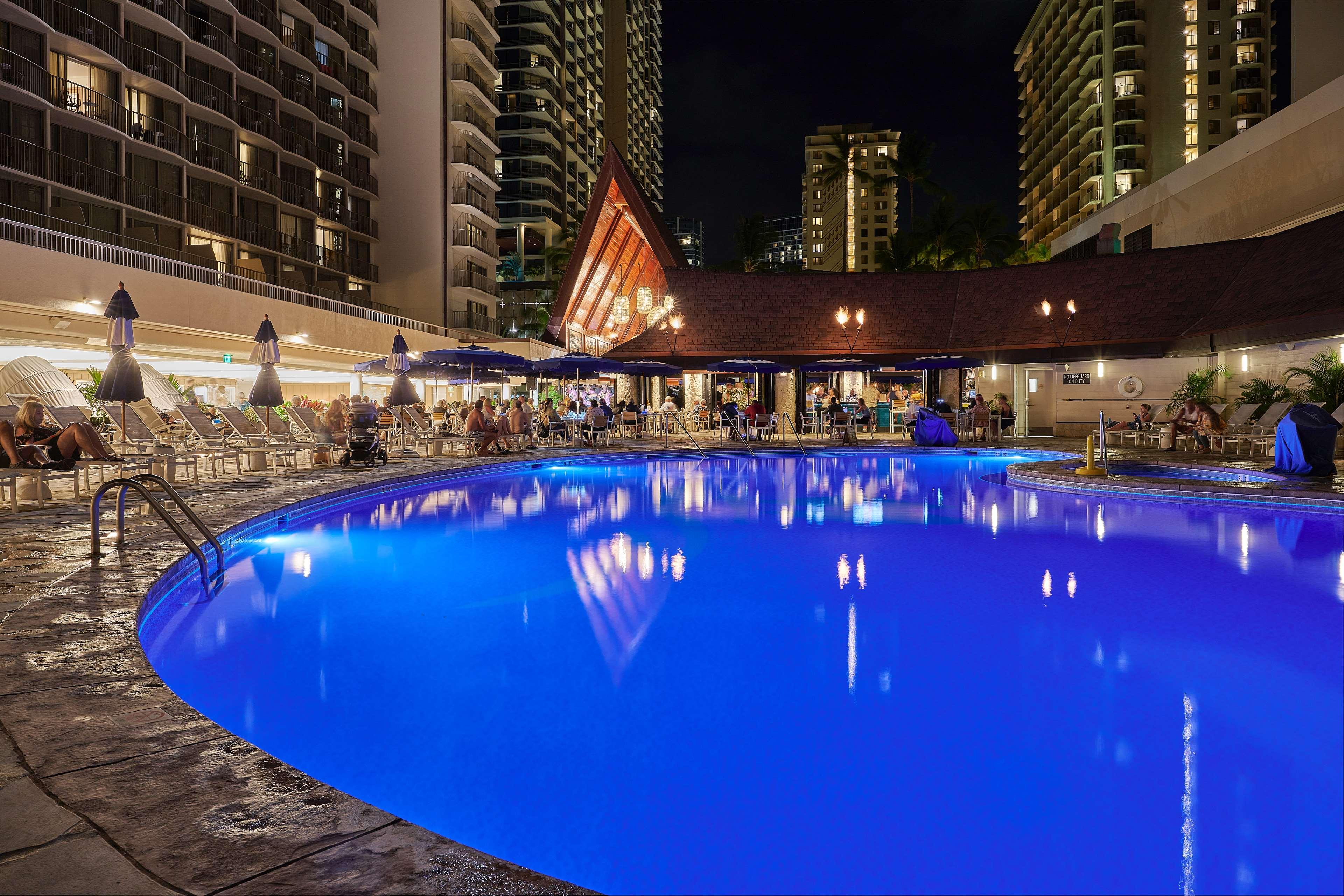 OUTRIGGER Reef Waikiki Beach Resort by null