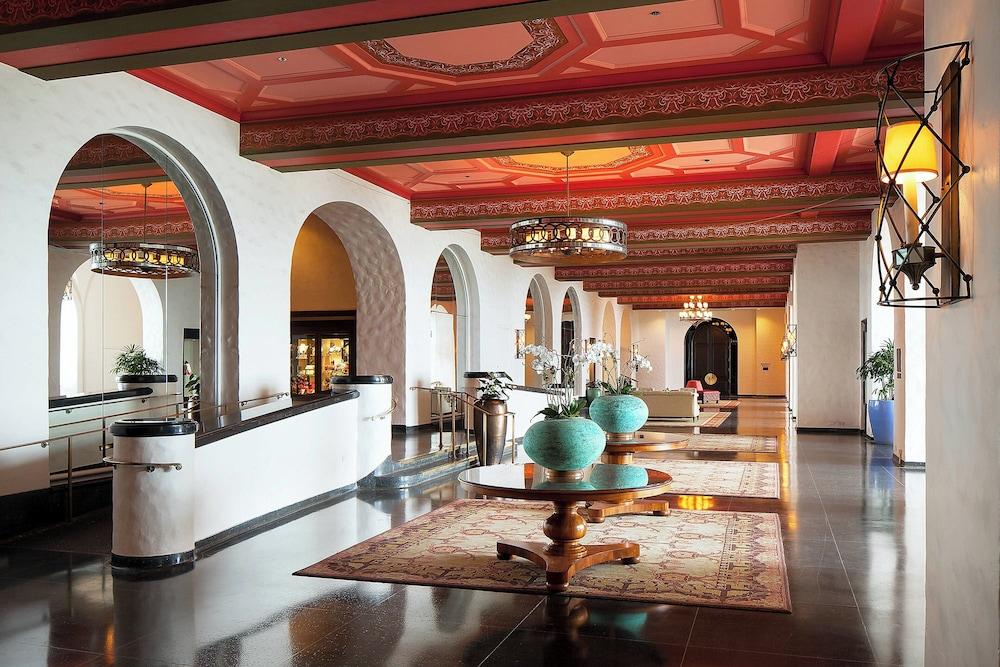 The Royal Hawaiian, a Luxury Collection Resort, Waikiki by null