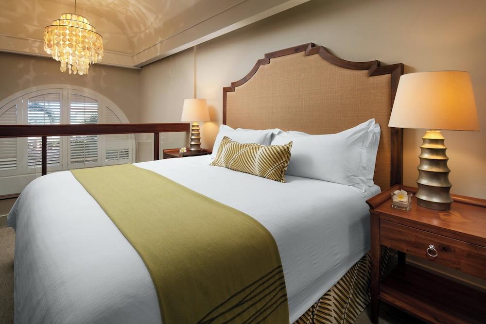 The Royal Hawaiian, a Luxury Collection Resort, Waikiki by null