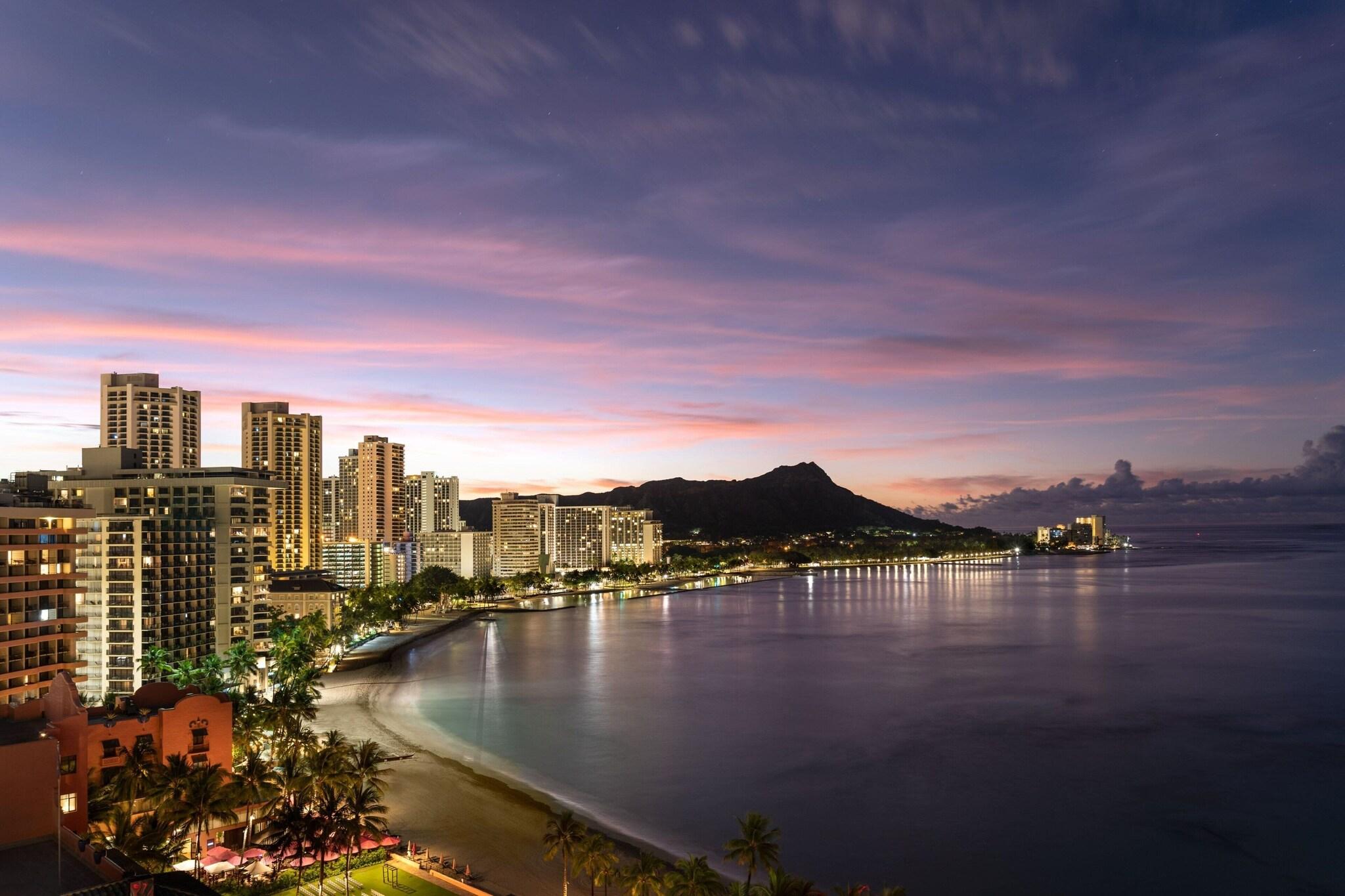 Sheraton Waikiki Beach Resort by null