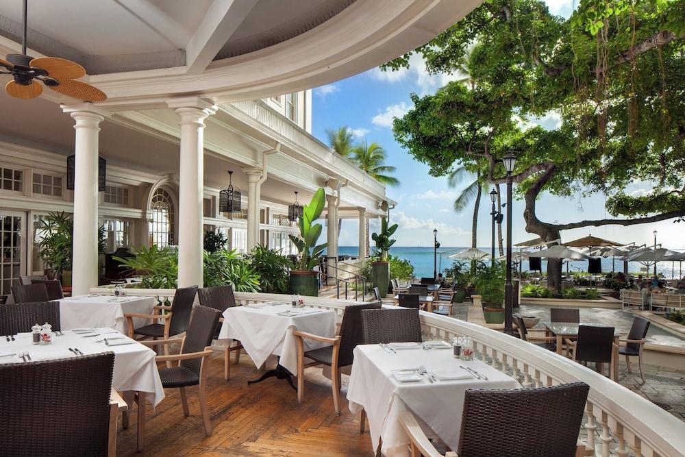 Moana Surfrider, A Westin Resort & Spa, Waikiki Beach by null