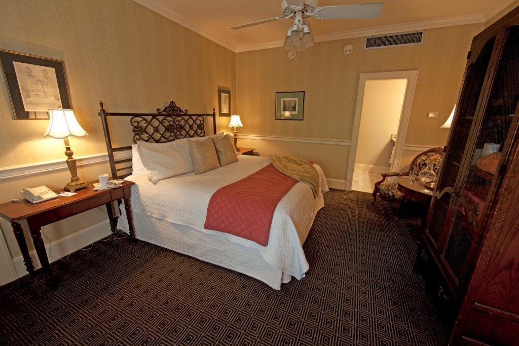 Hotel Provincial by null