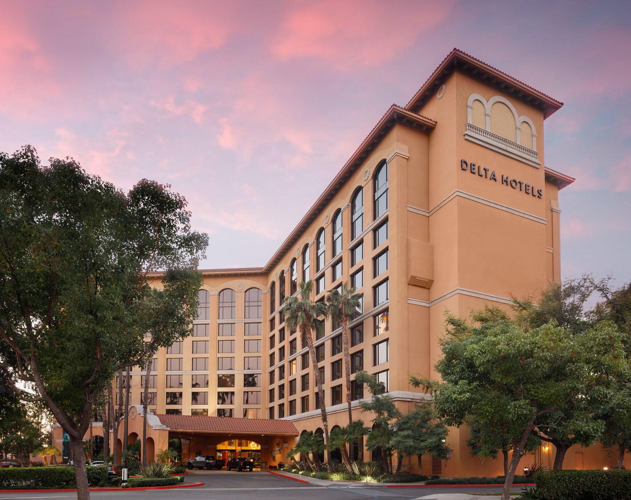 Delta Hotels by Marriott Anaheim Garden Grove