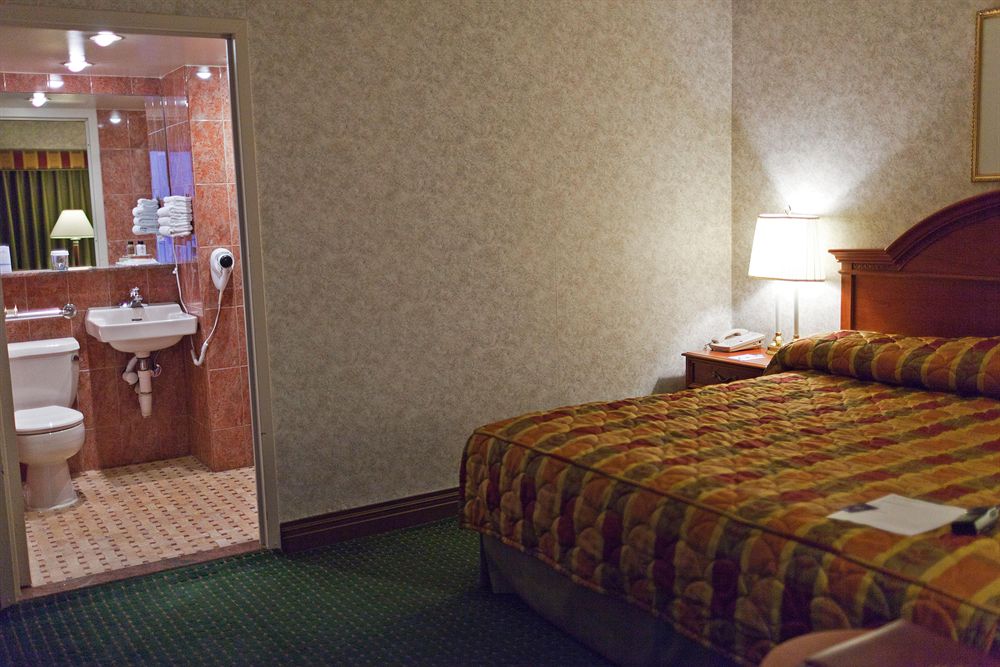 Travel Inn Hotel by null