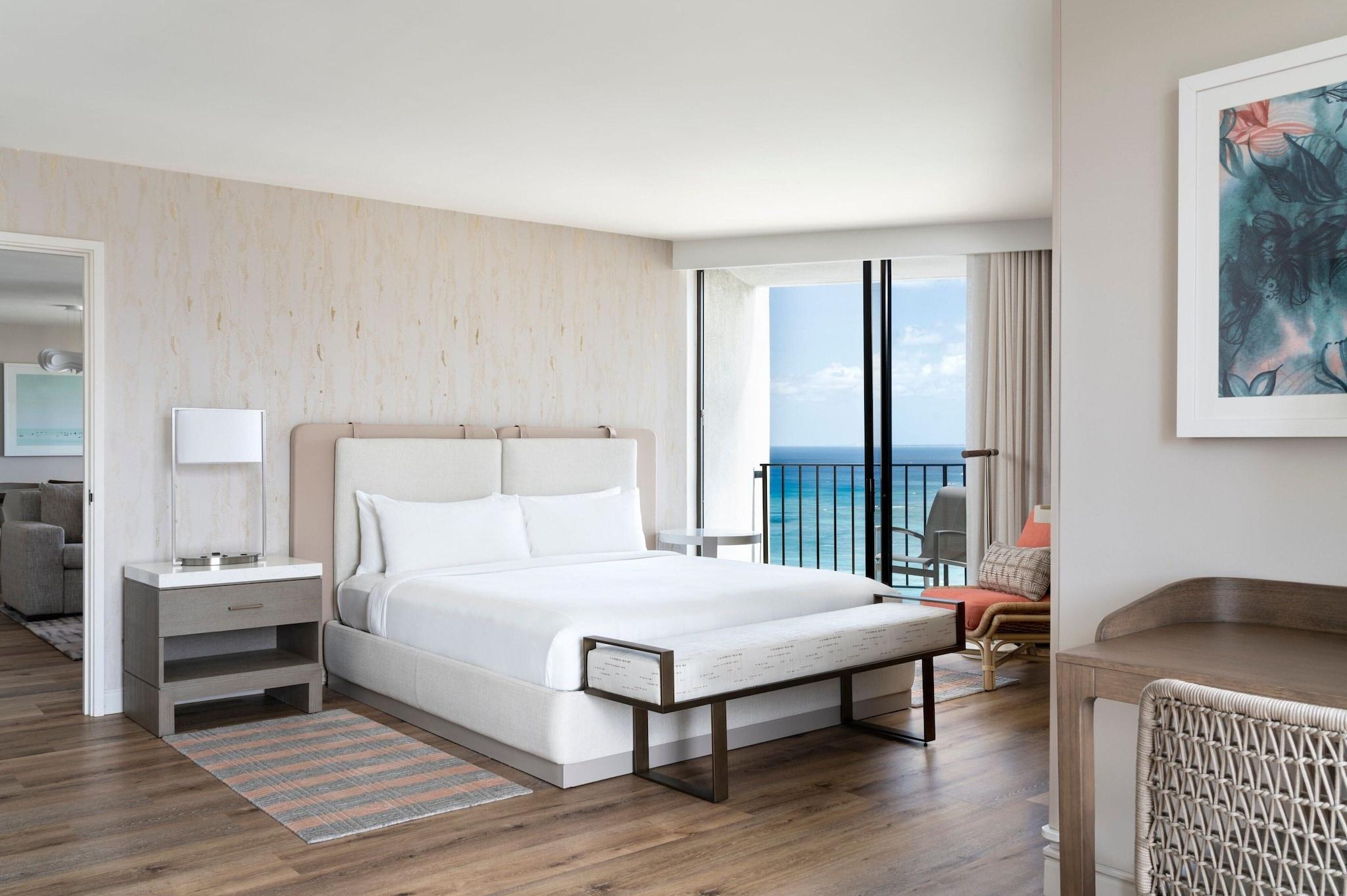 Waikiki Beach Marriott Resort & Spa by null