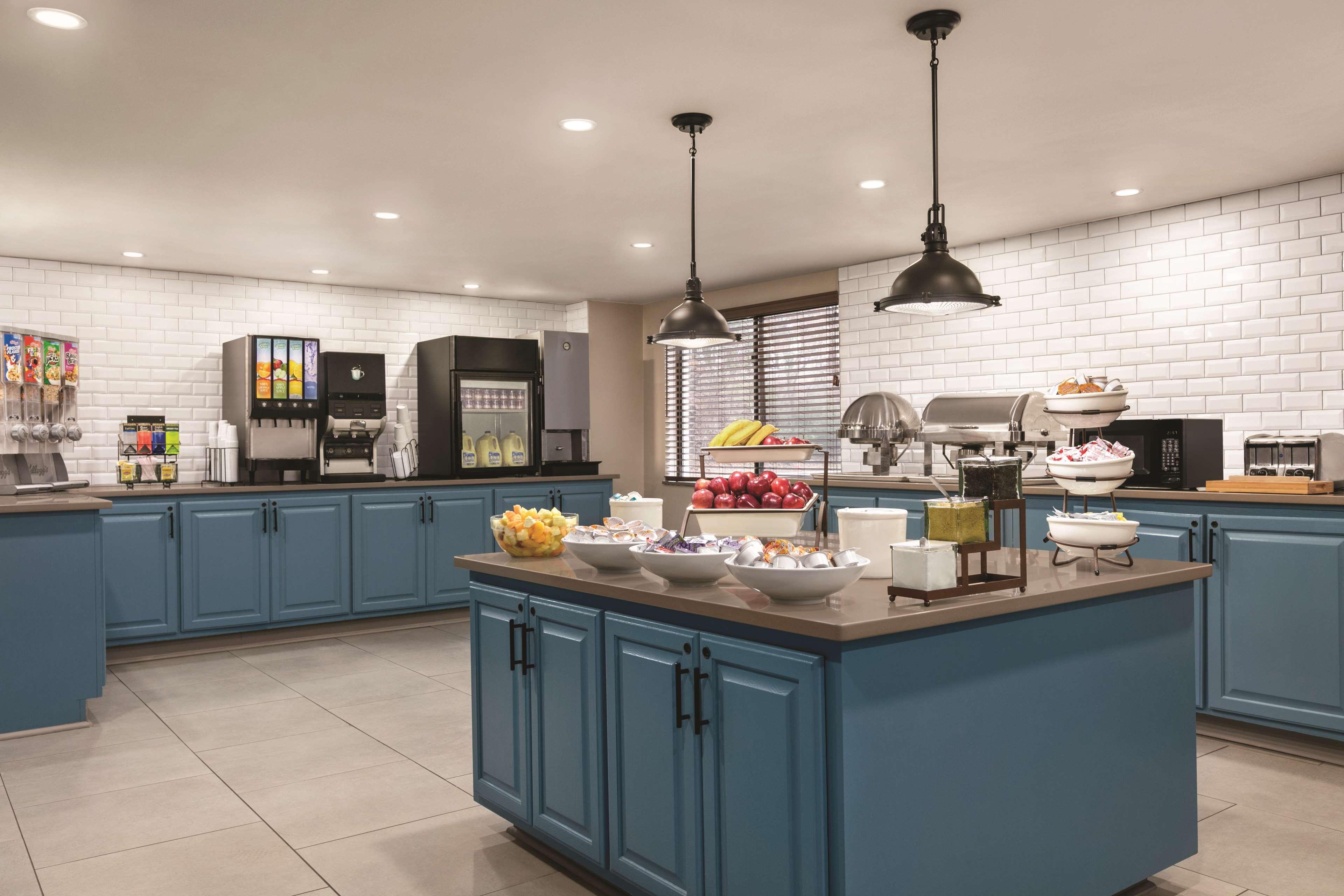 Country Inn & Suites by Radisson, Williamsburg Eas