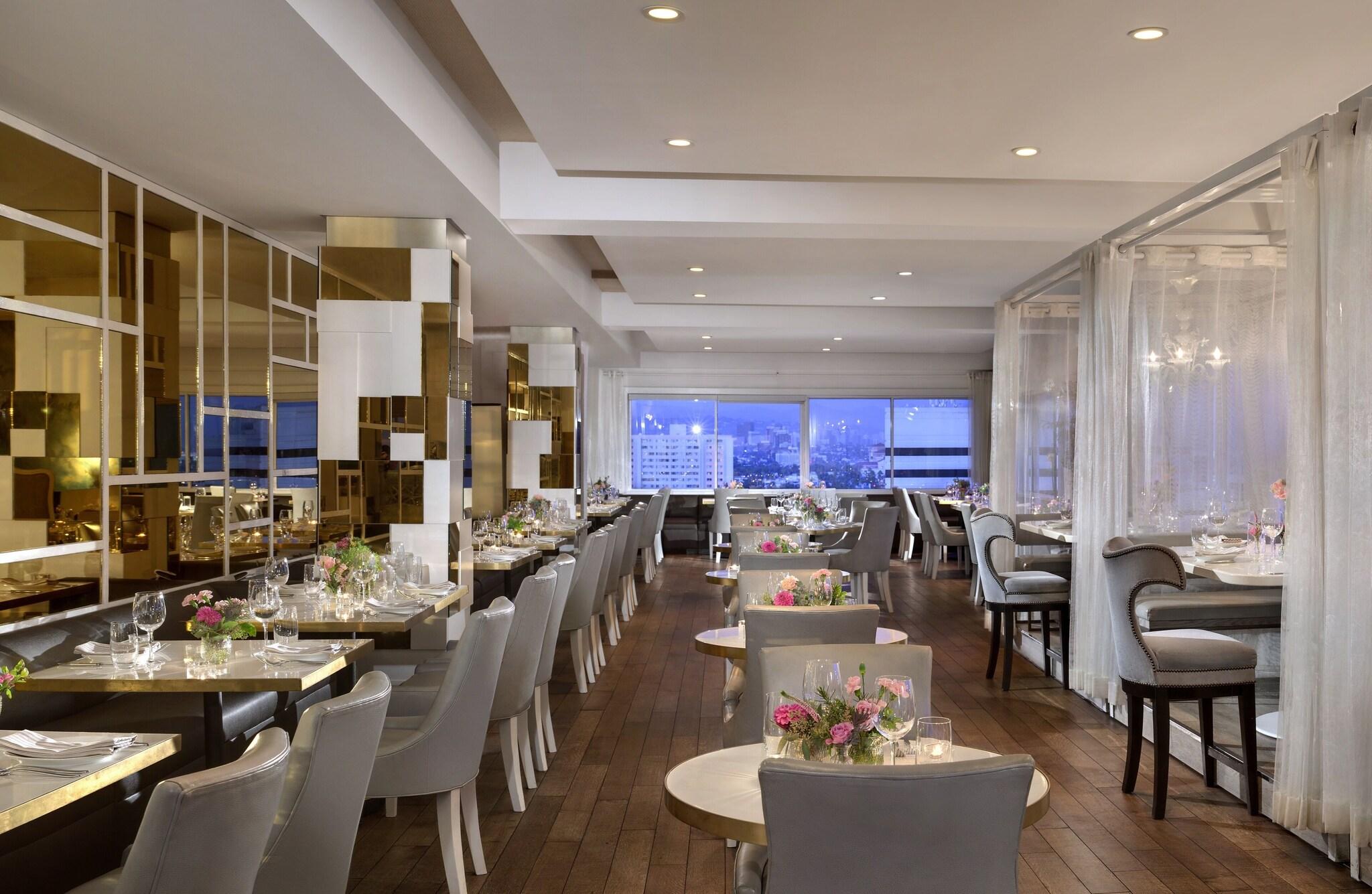 Huntley Hotel Santa Monica Beach by null