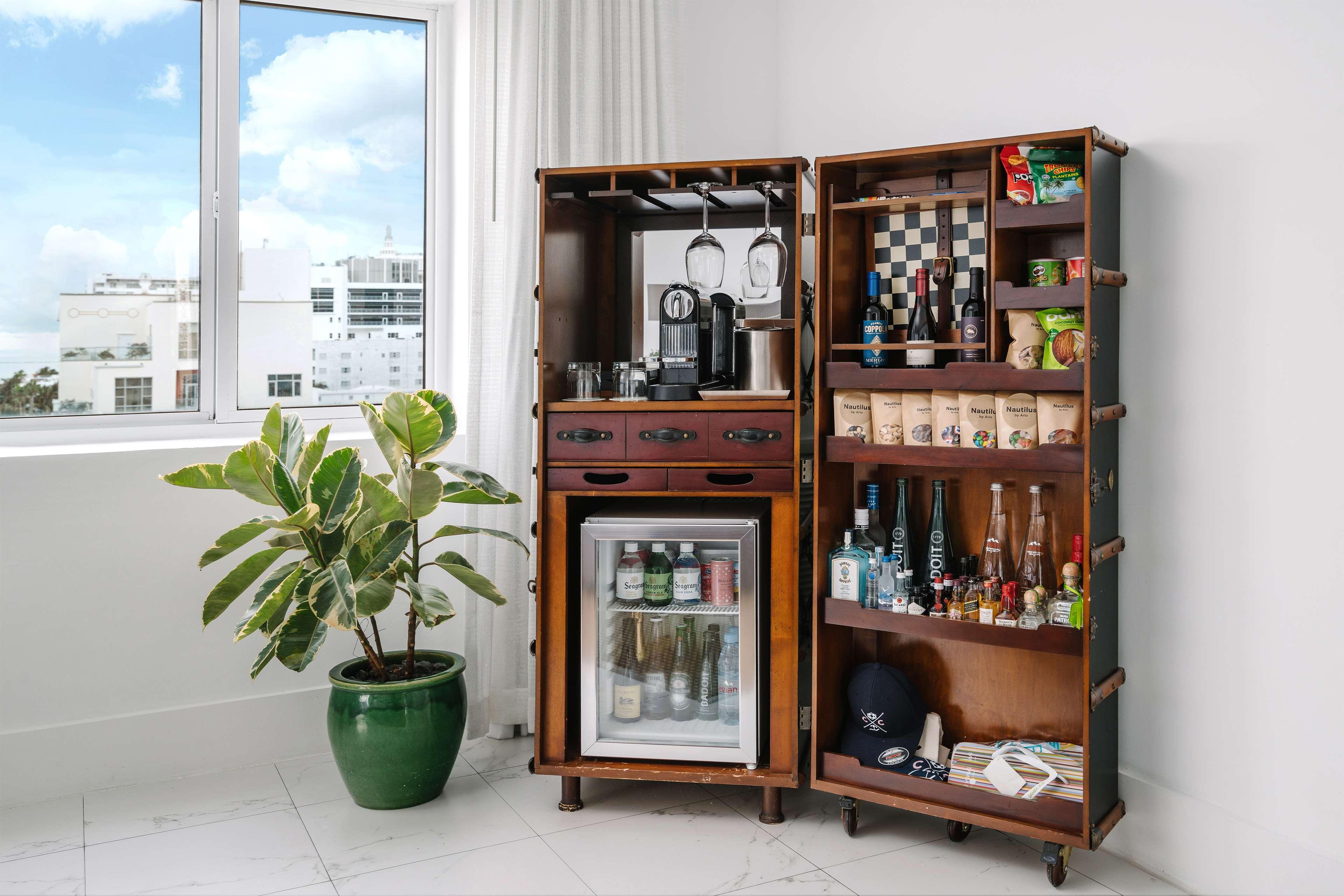 Nautilus Sonesta Miami Beach by null