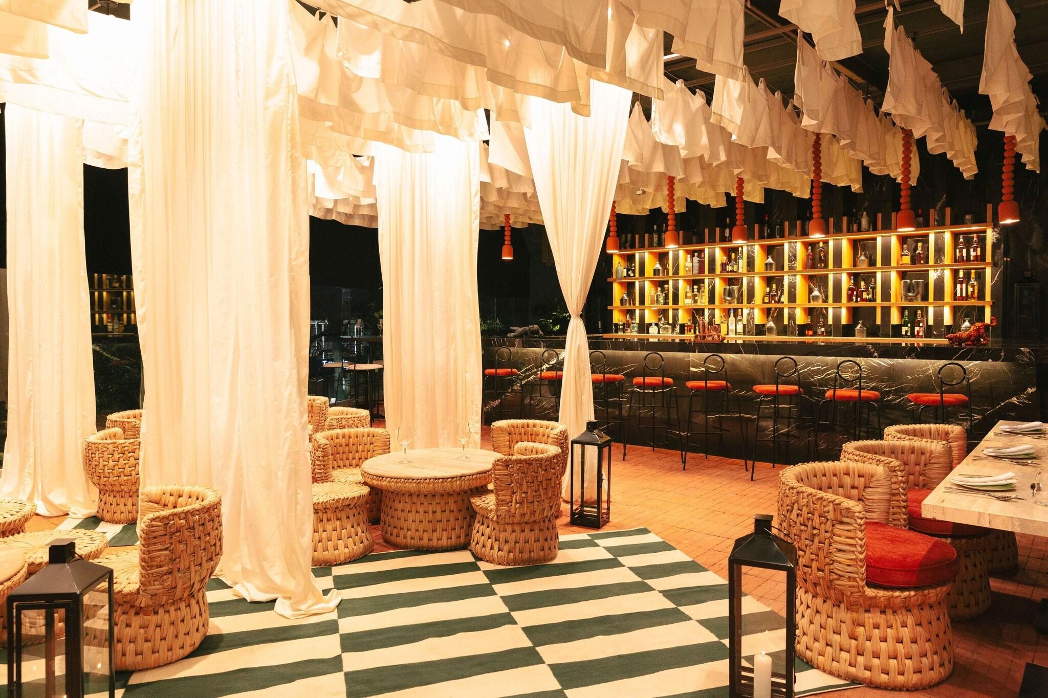 W Mexico City by null