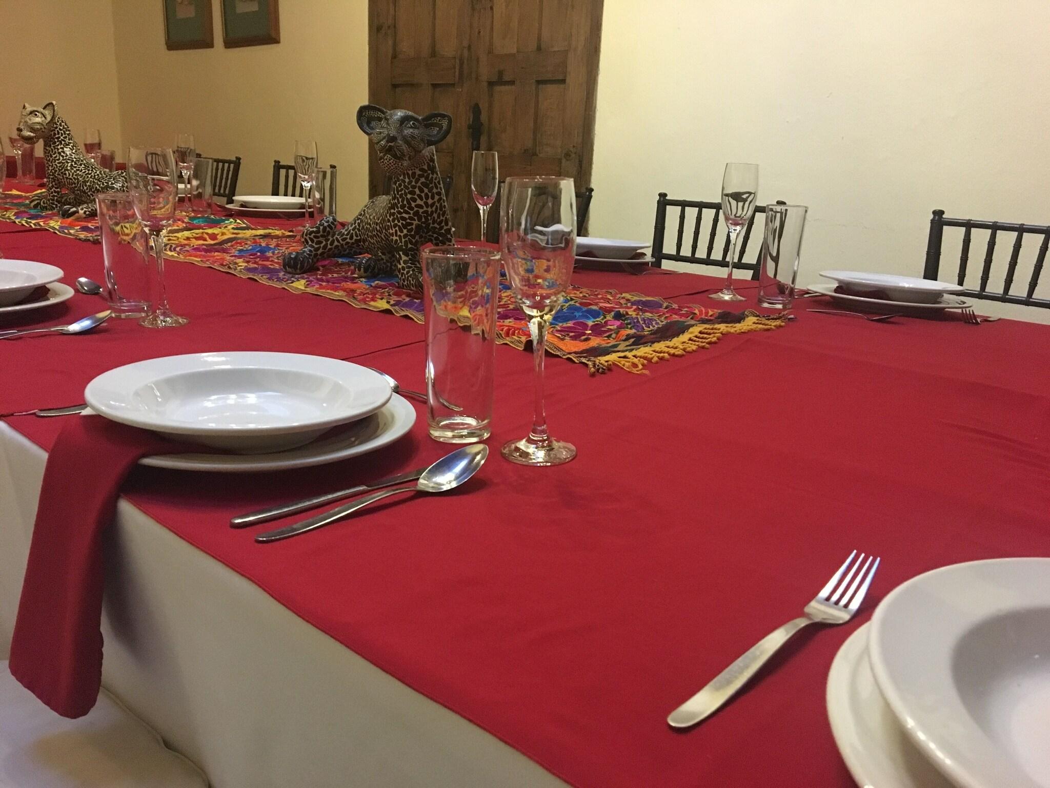 Hotel Diego De Mazariegos by null