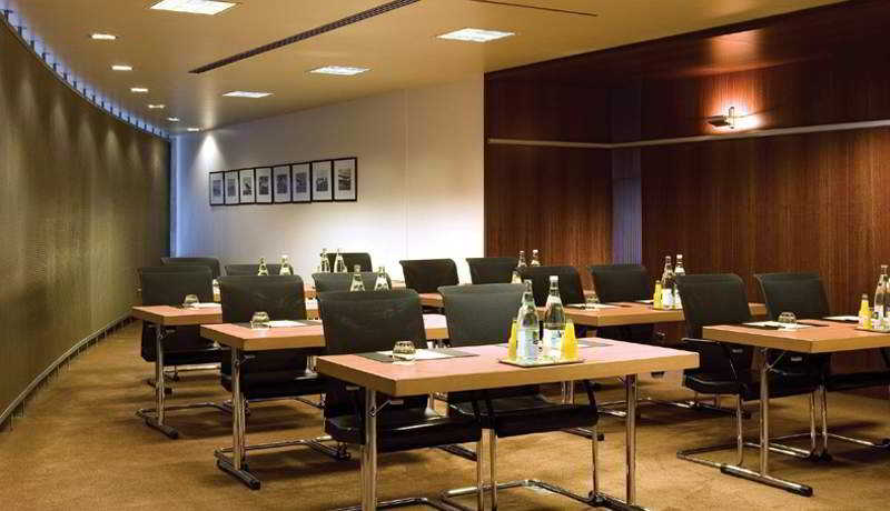 Sheraton Paris Charles De Gaulle Airport Hotel - photo