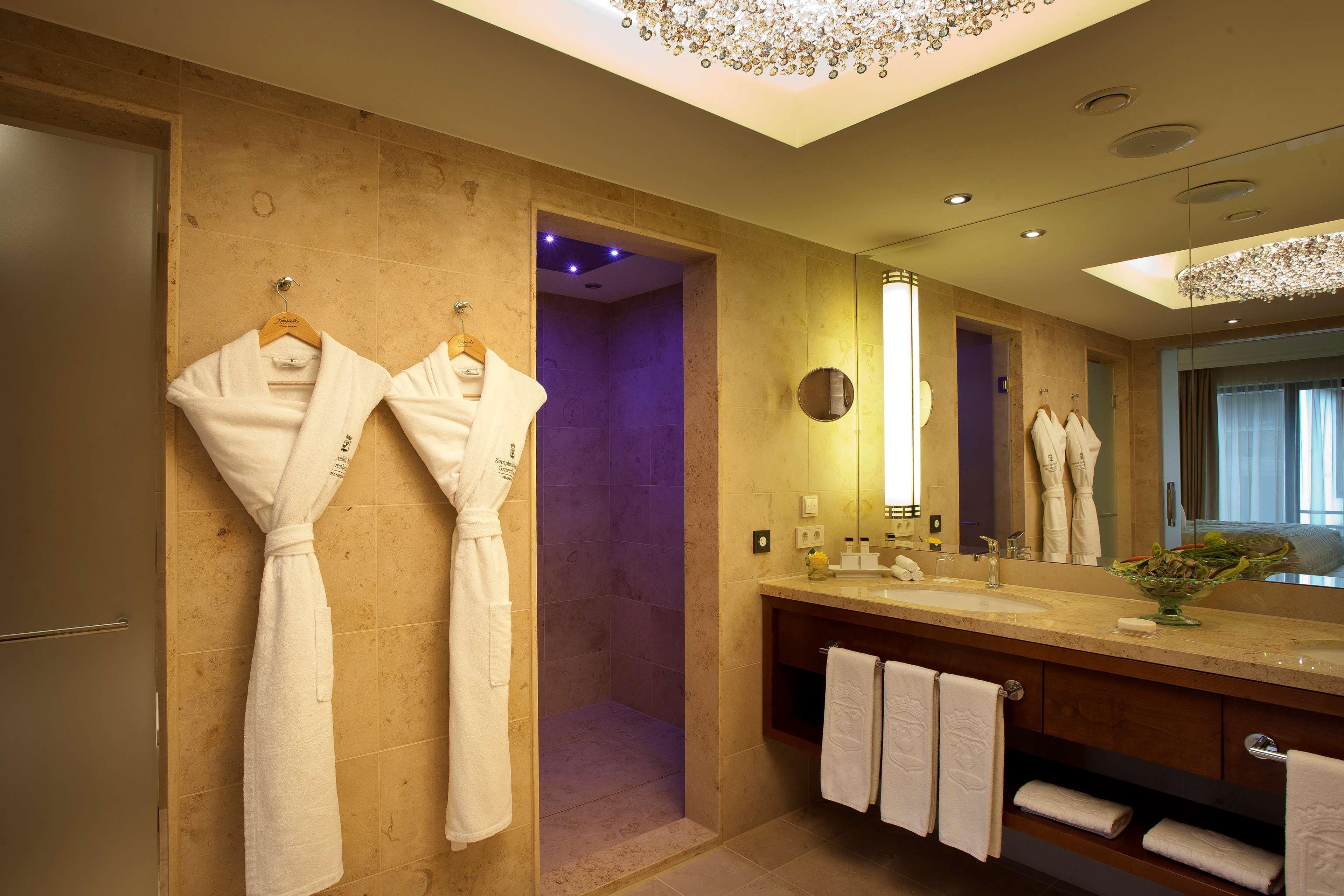 Hilton Frankfurt Gravenbruch by null