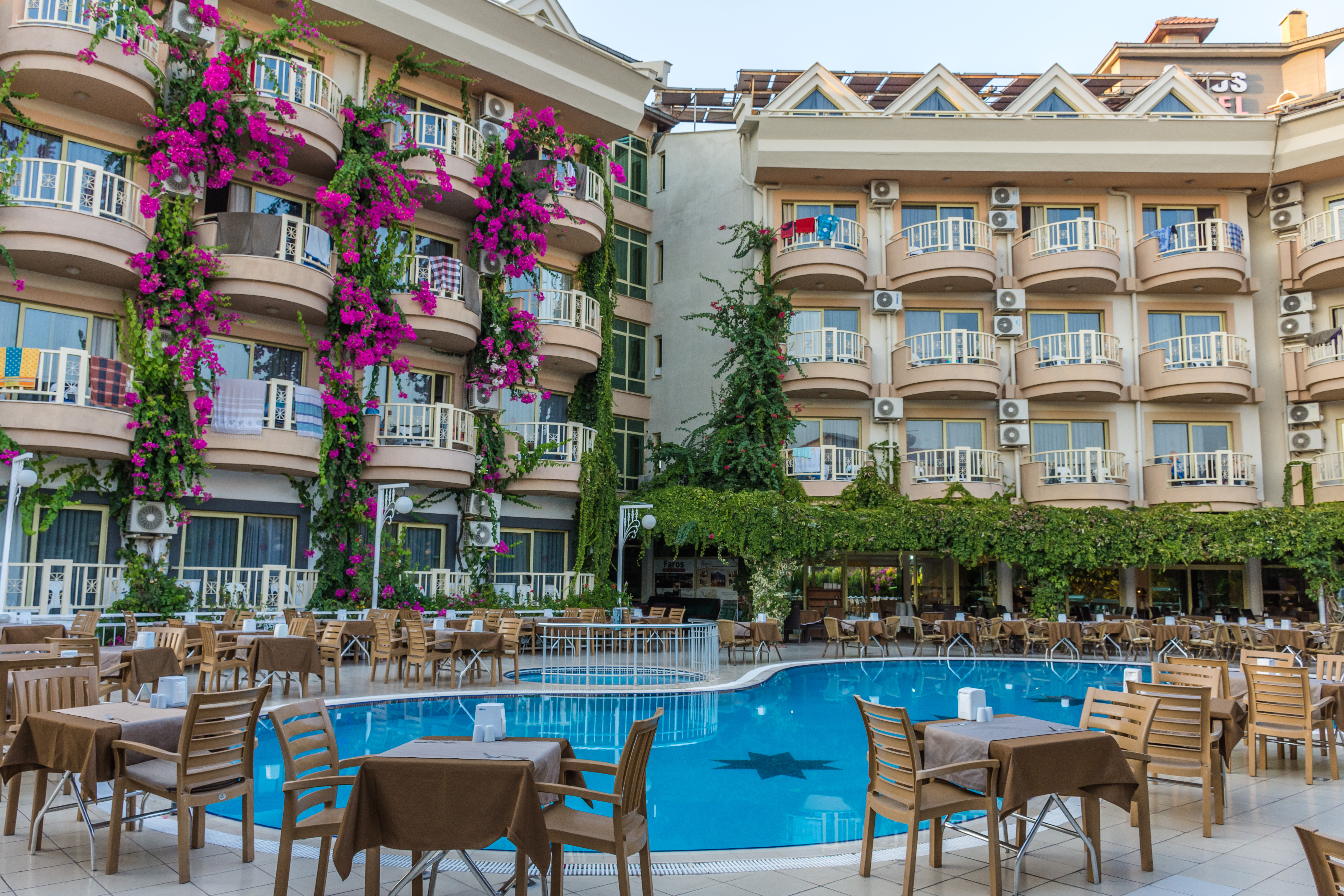 Grand Hotel Faros - фото