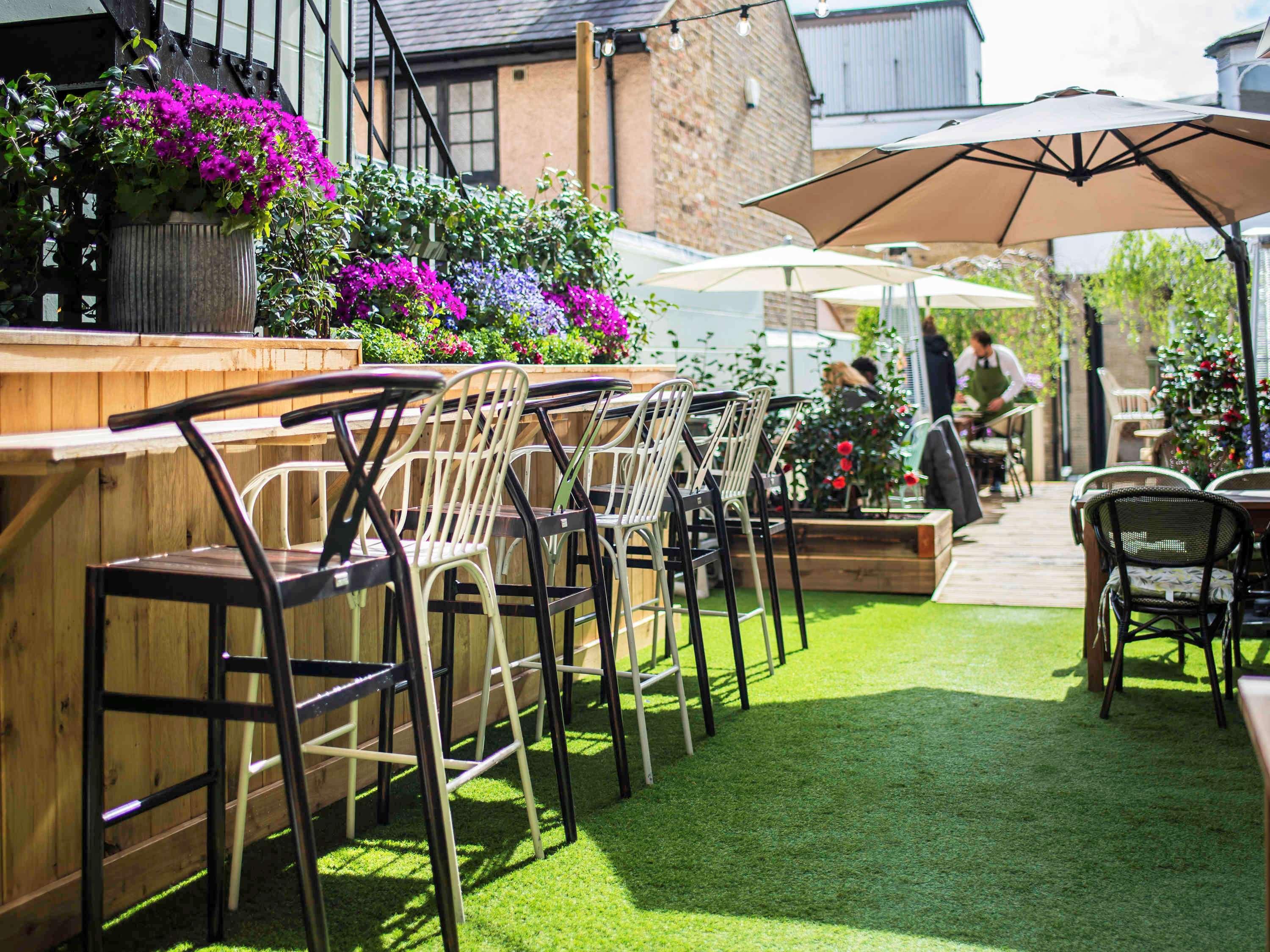 The Castle Hotel Windsor by null