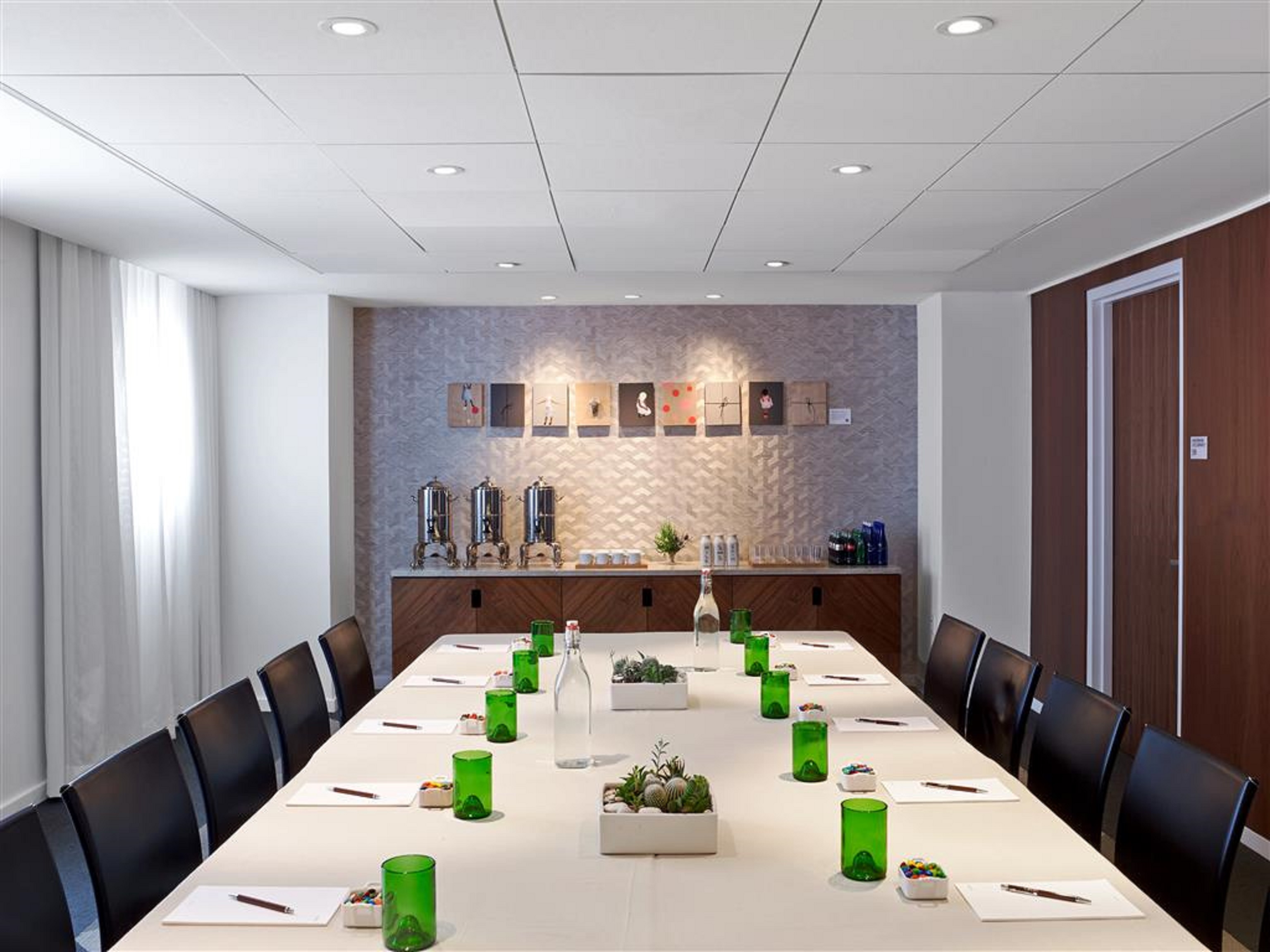 Royal Palm South Beach Miami, a Tribute Portfolio Resort by null