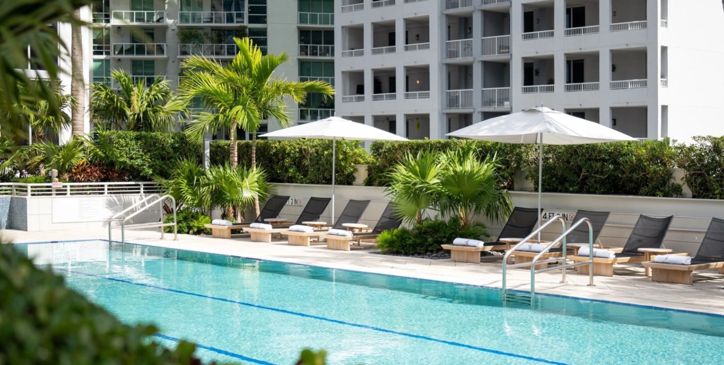 Hotel AKA Brickell by null