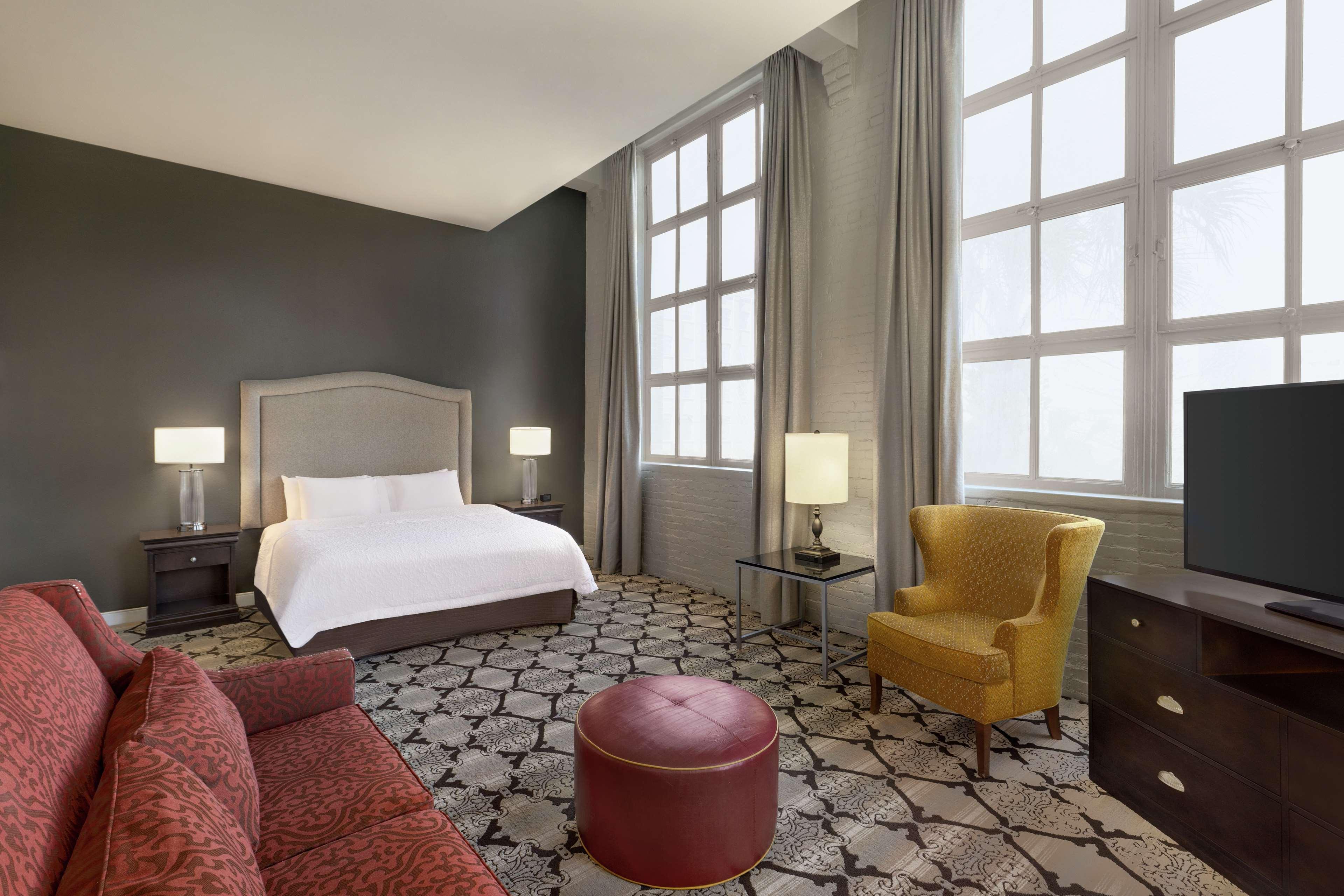 Hampton Inn & Suites New Orleans-Convention Center