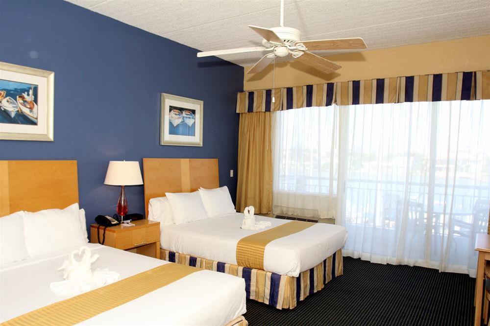 Chart House Suites