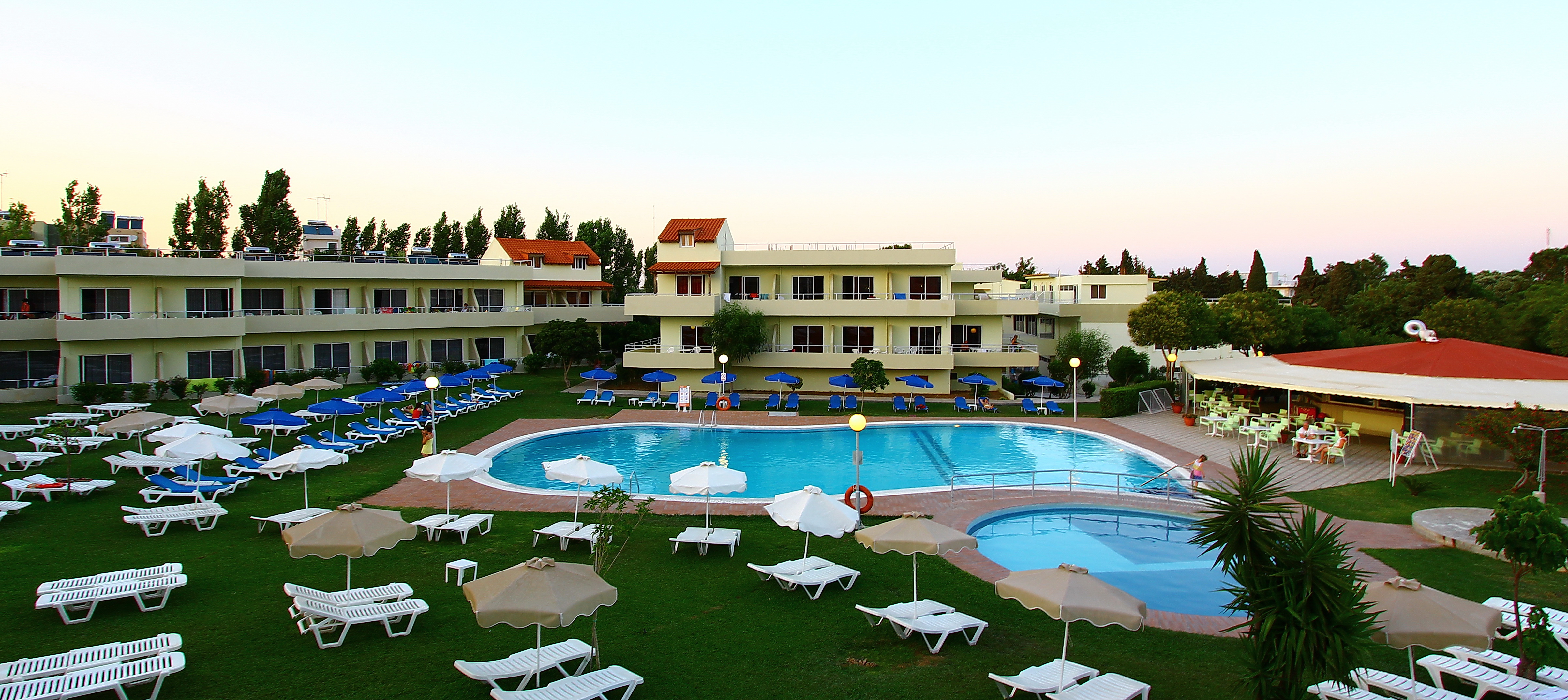 Amira Hotel