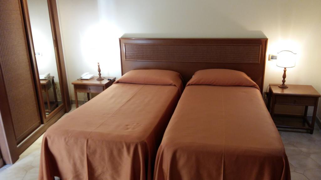Double Economy Room