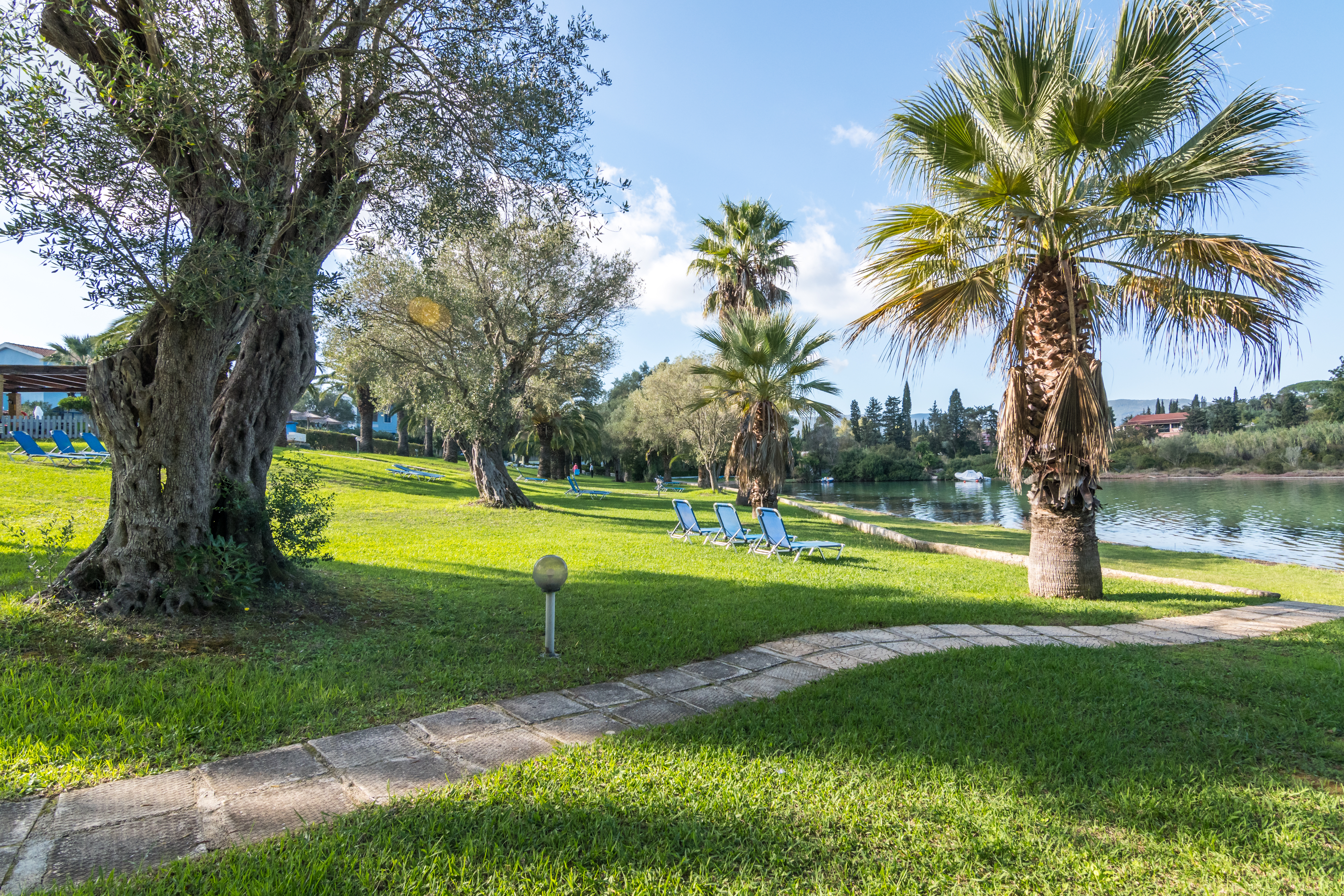 Helion Resort - фото