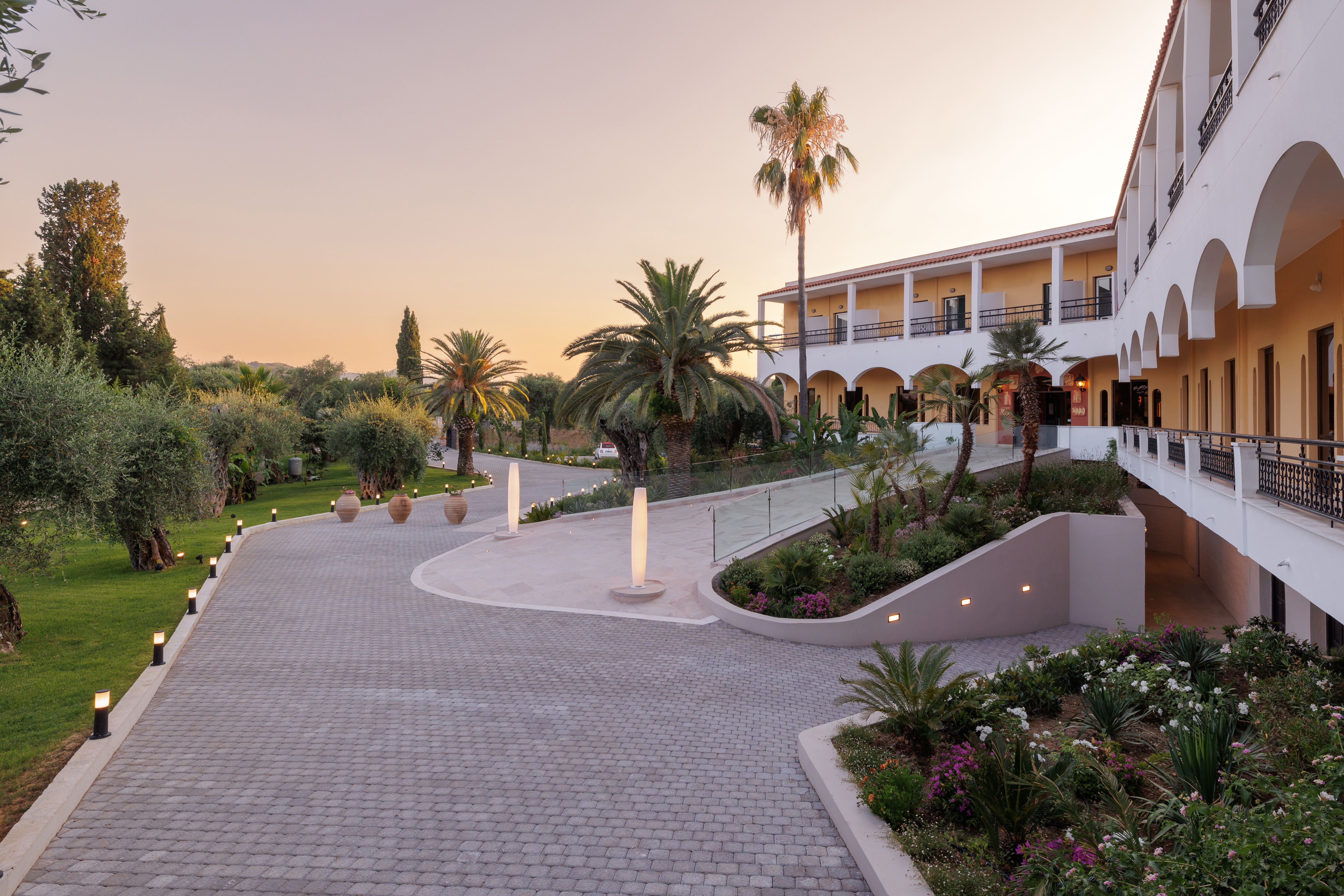 Paradise Hotel Corfu - фото