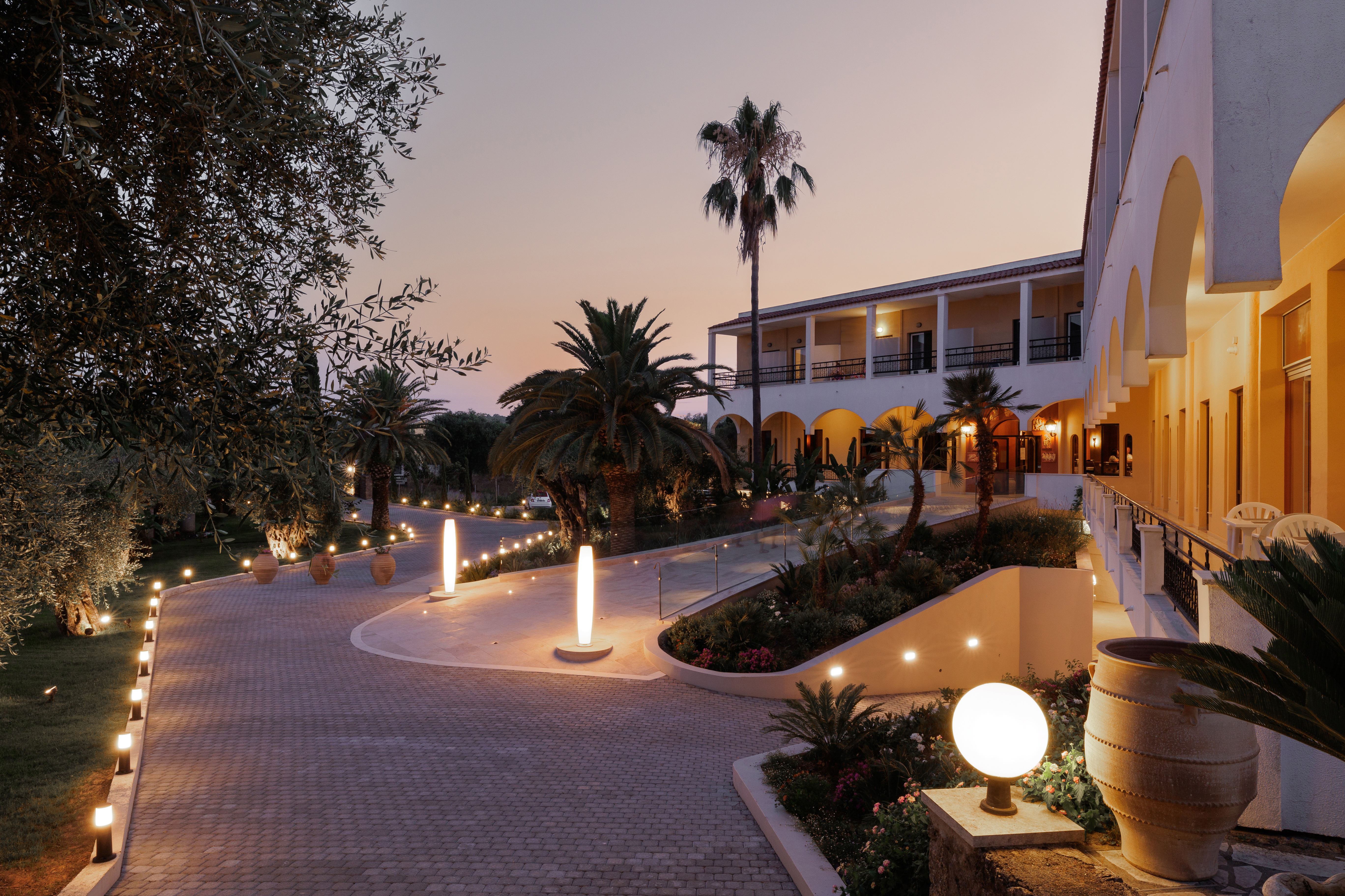 Paradise Hotel Corfu - фото