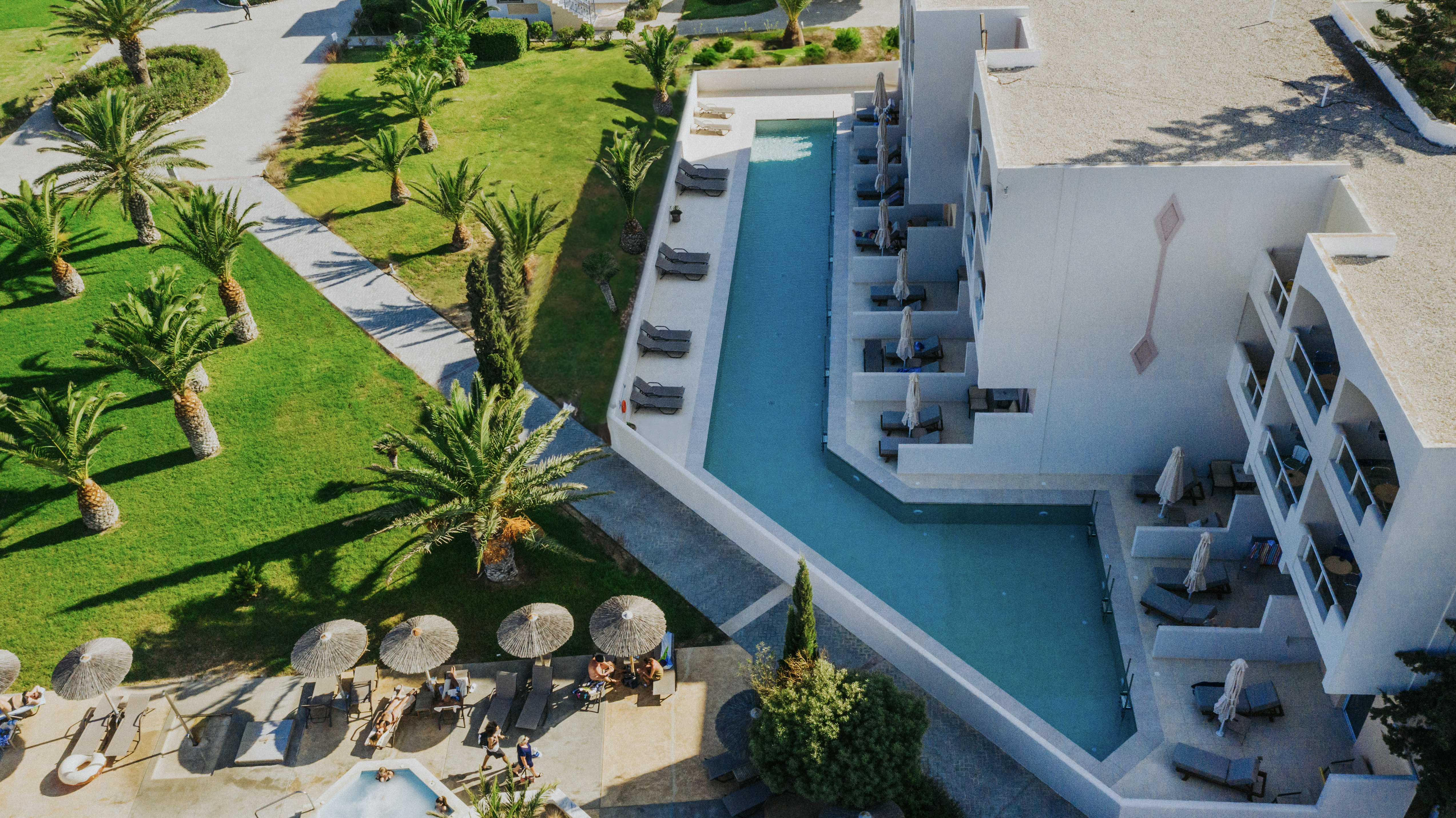 Sovereign Beach - фото