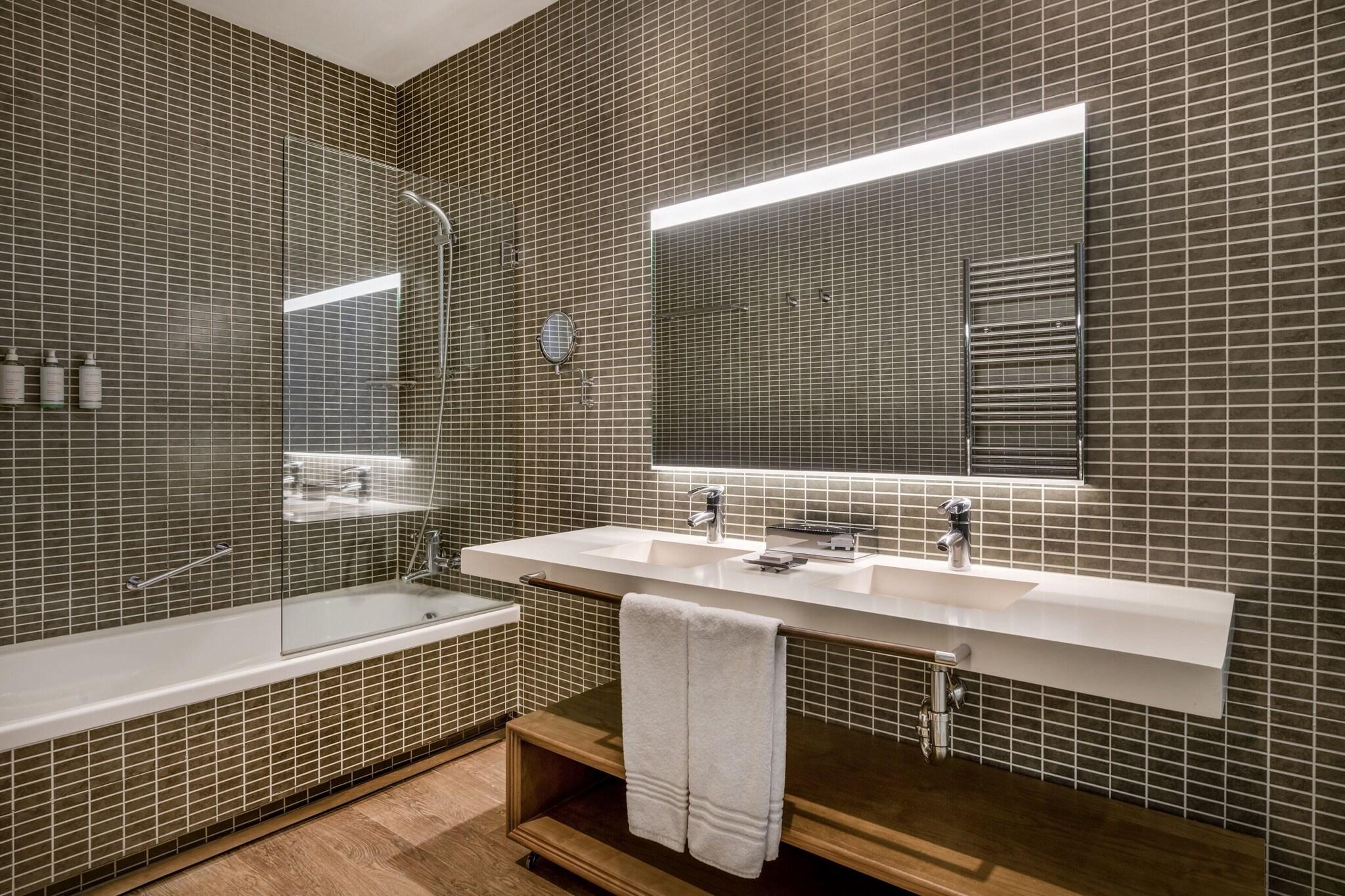 AC Hotel Palacio del Retiro Autograph Collection