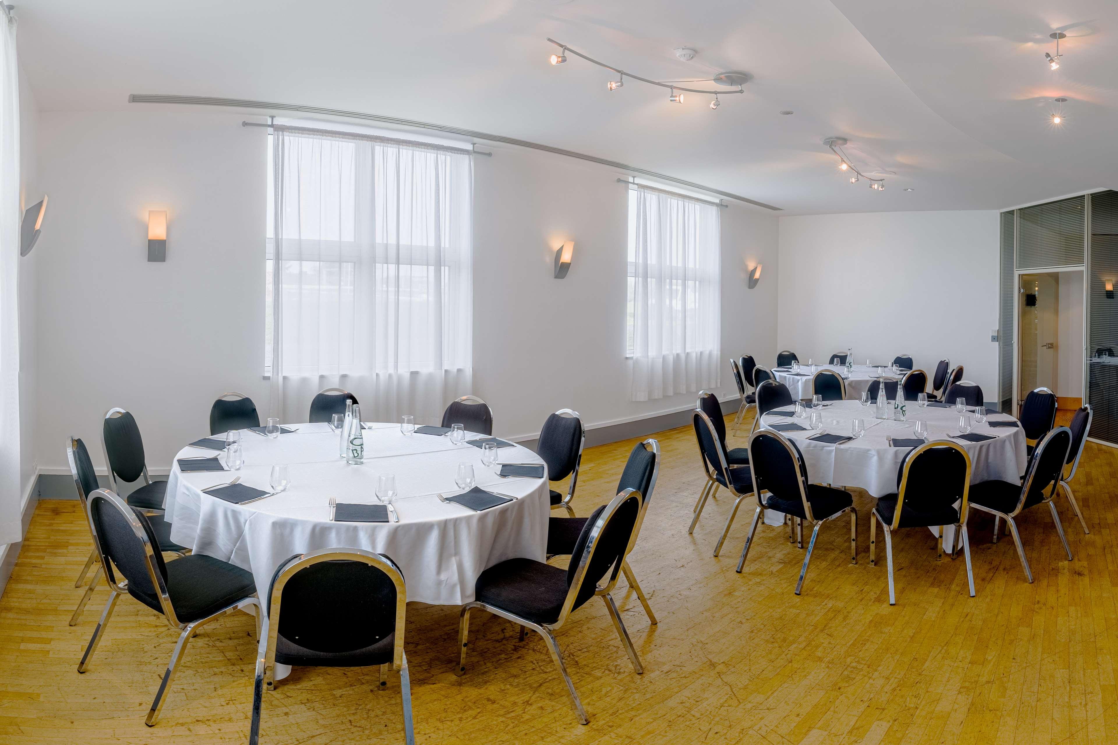 The Atrium Hotel & Conference Centre Paris CDG - photo