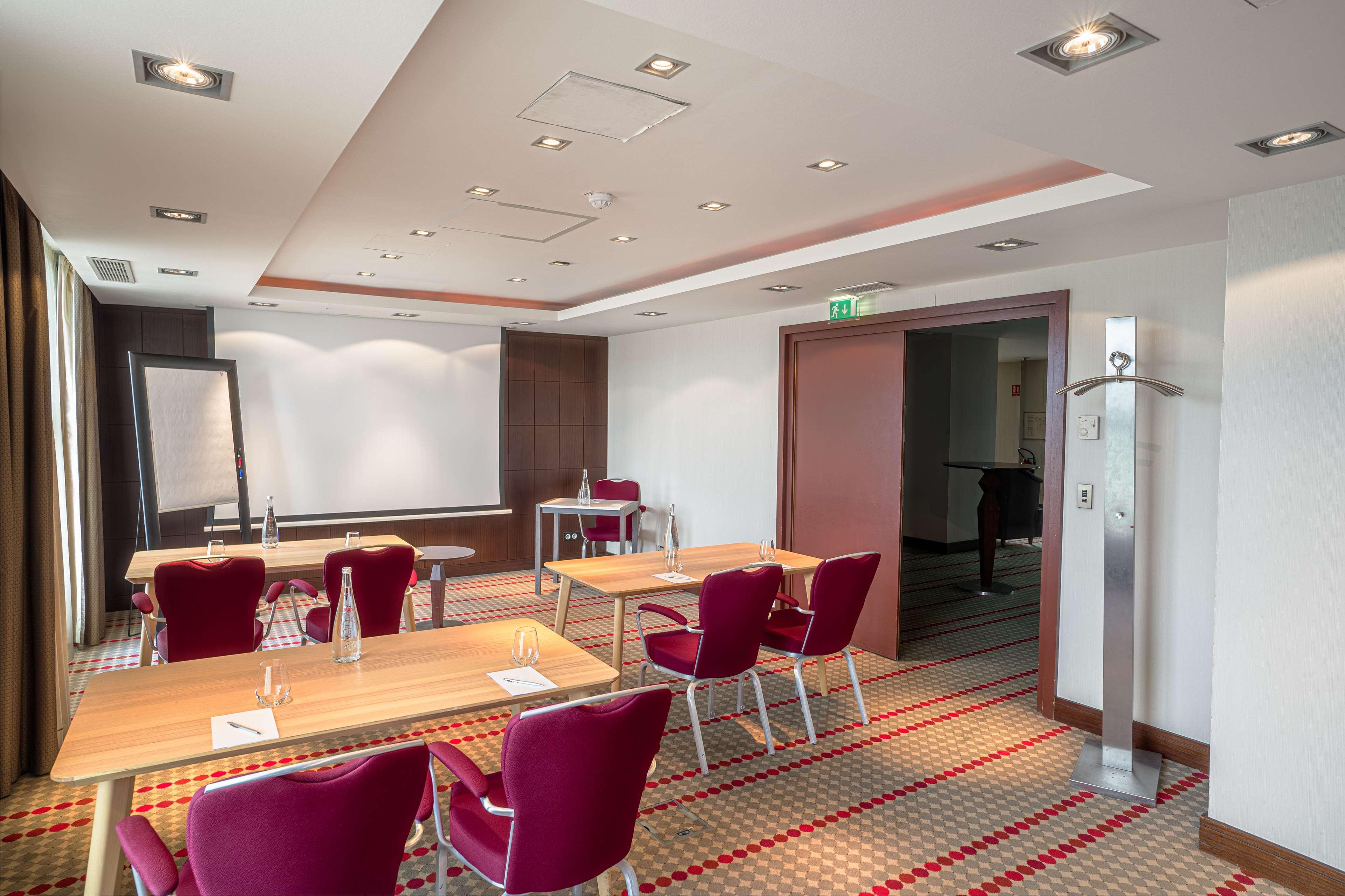 The Atrium Hotel & Conference Centre Paris CDG - photo