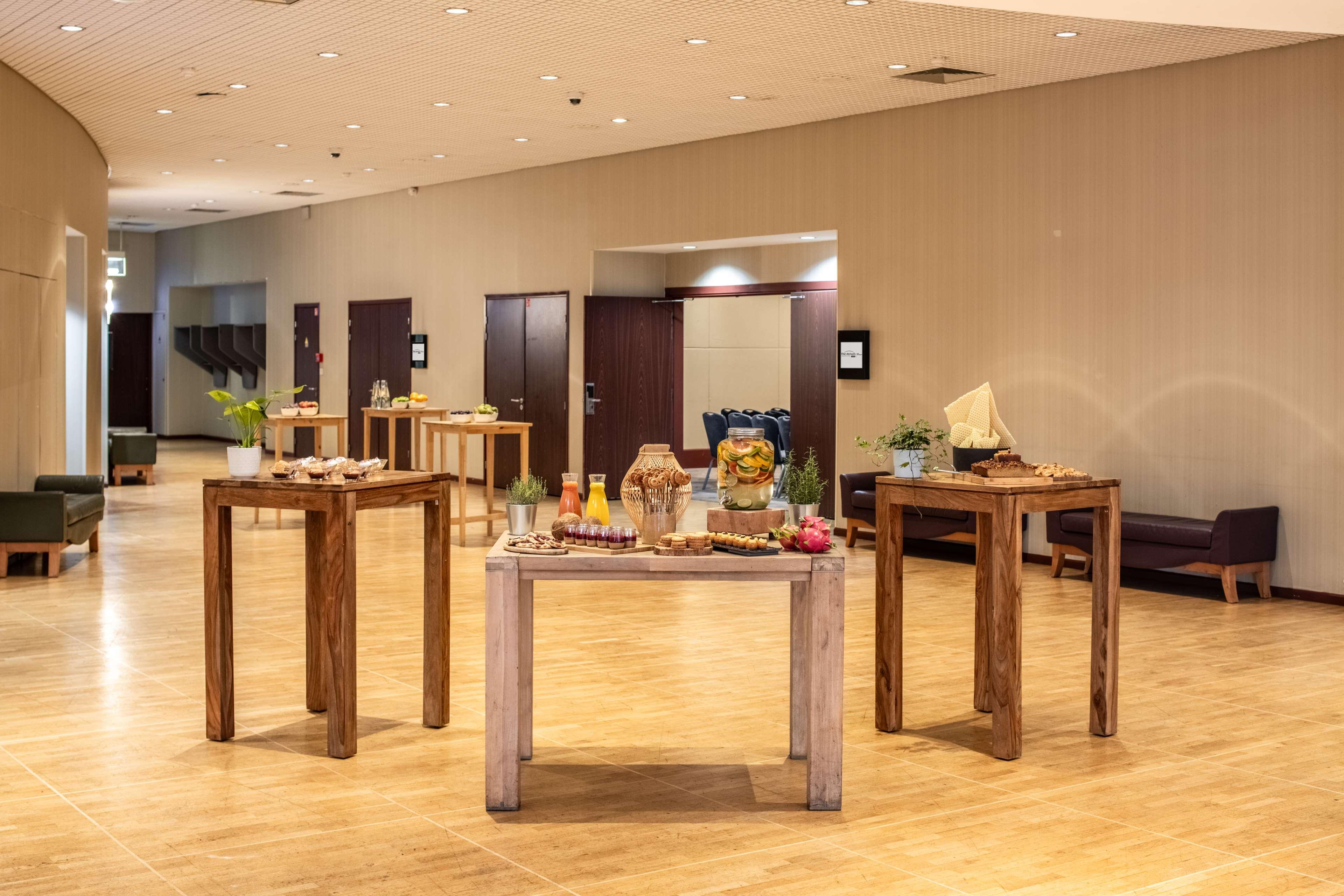 The Atrium Hotel & Conference Centre Paris CDG - photo