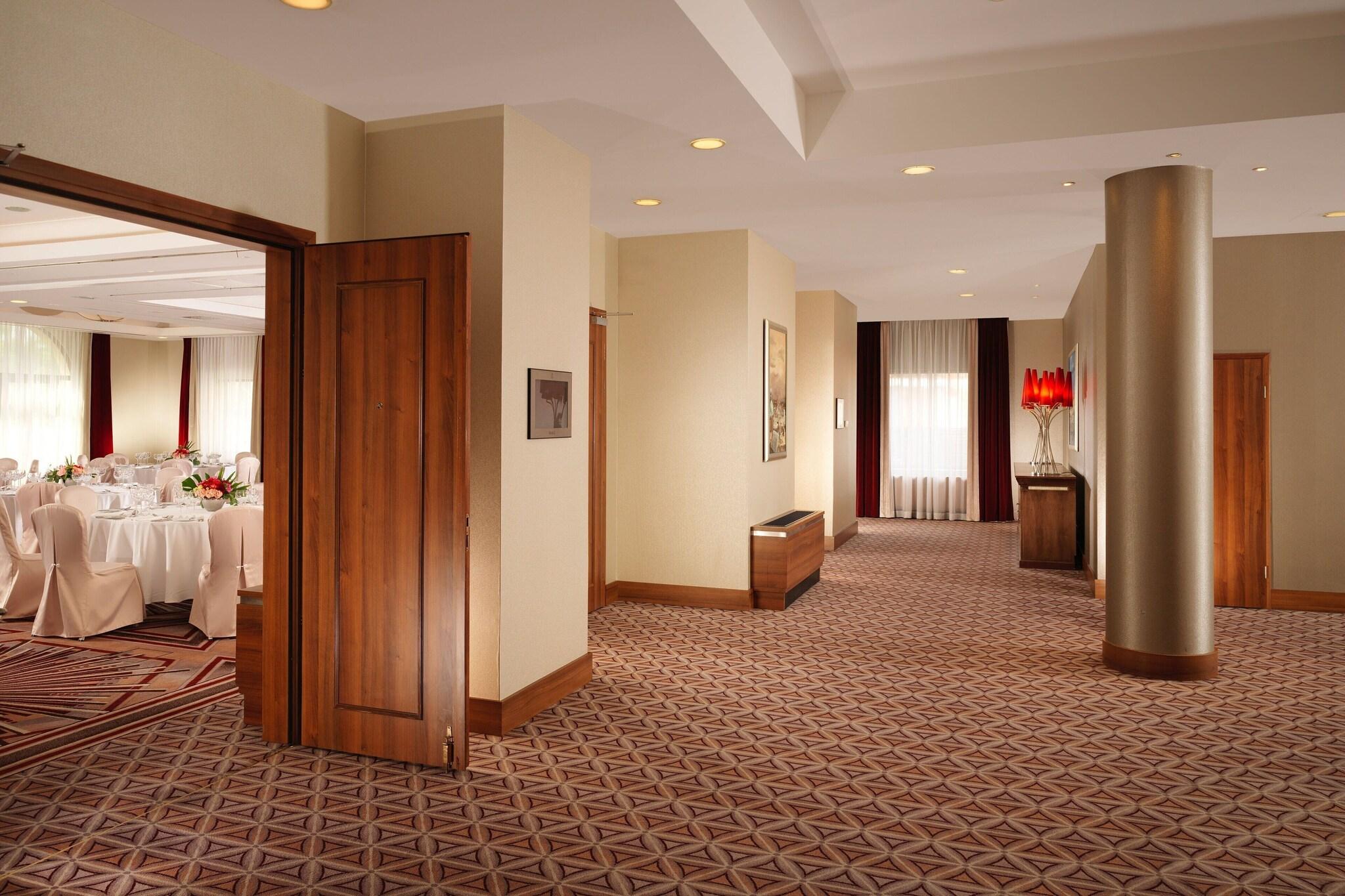 Sheraton Grand Krakow - фото