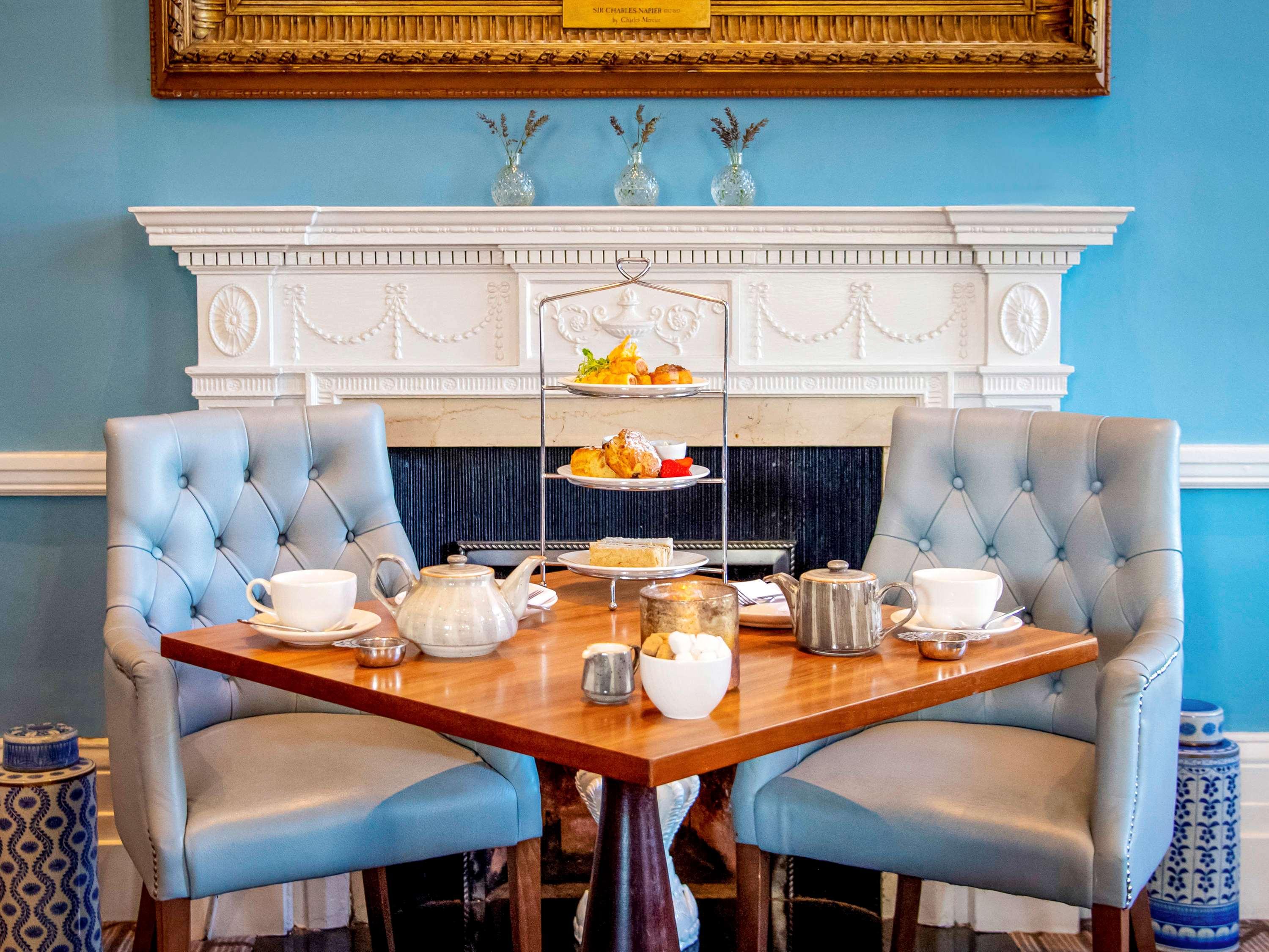 Queens Hotel Cheltenham by null