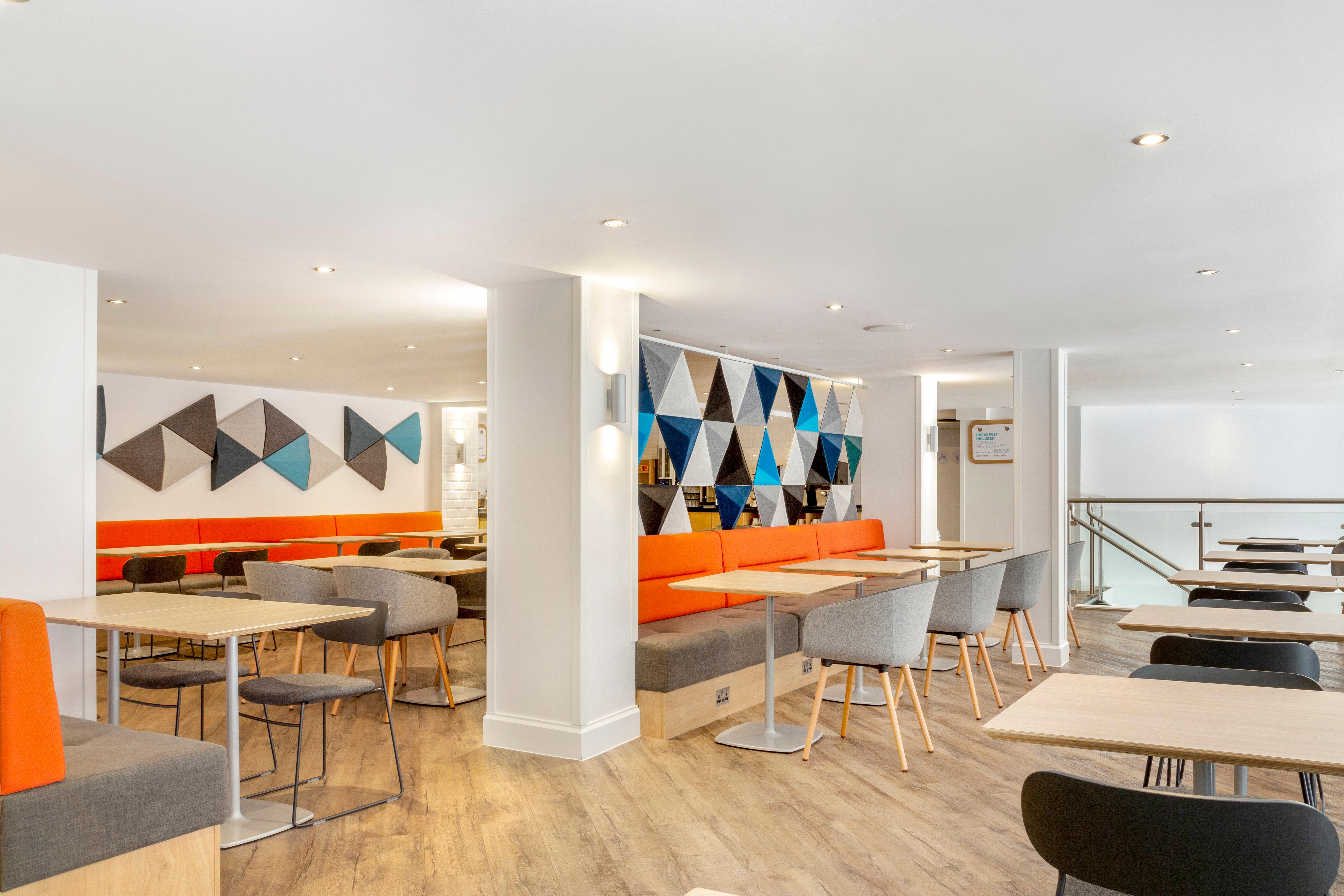 Holiday Inn Express - Edinburgh City Centre