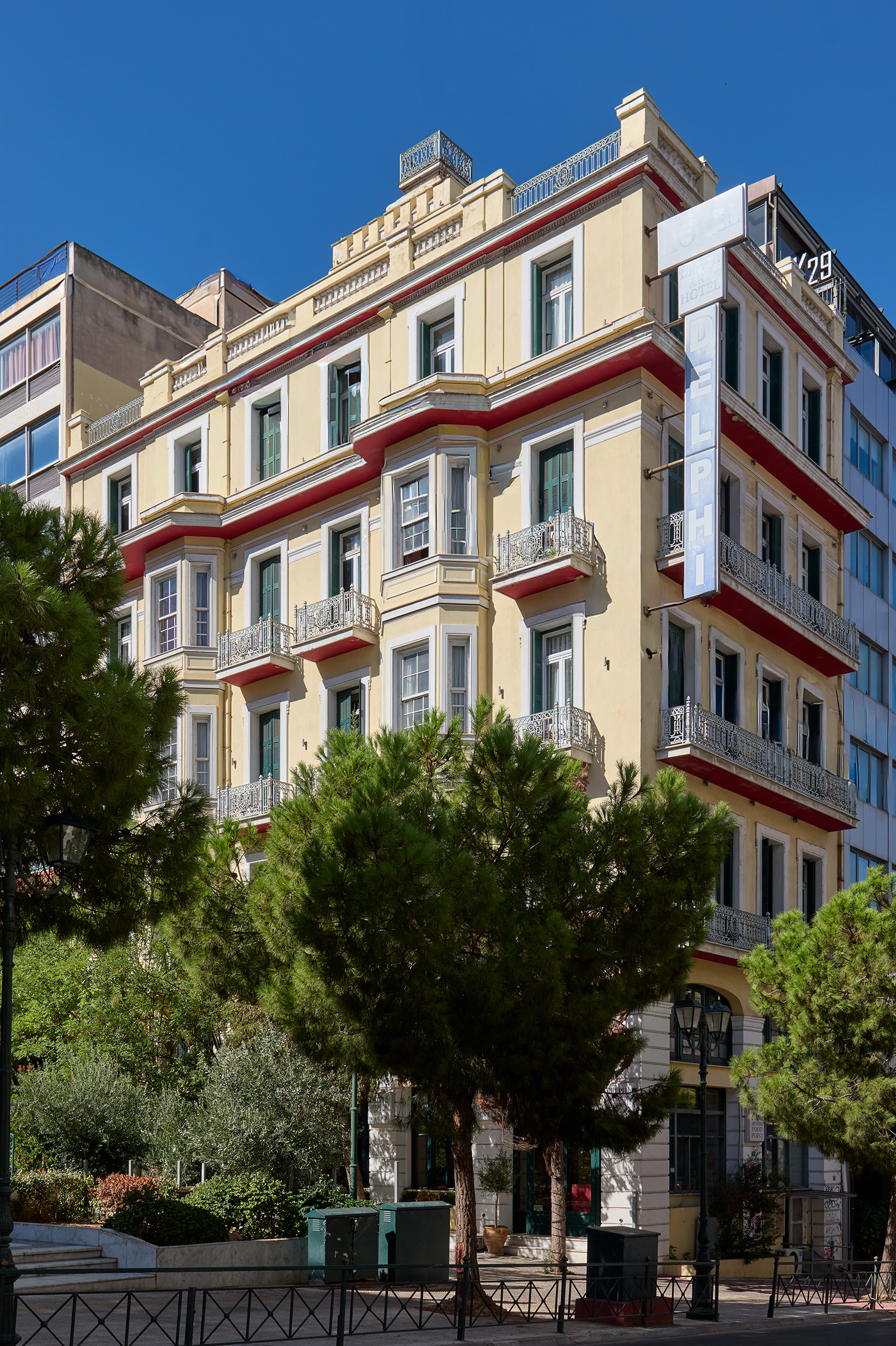 Delphi Art Hotel - photo