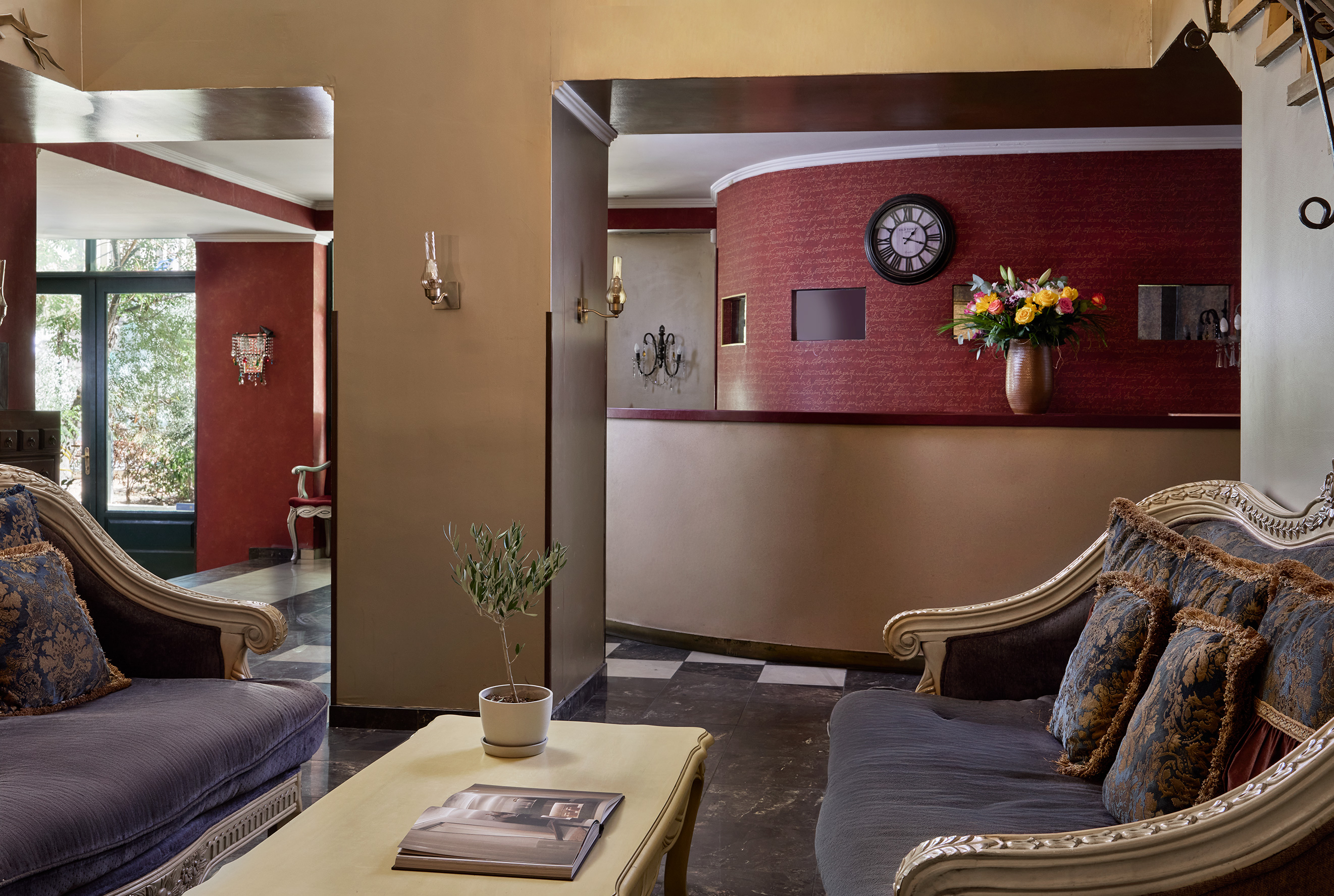 Delphi Art Hotel - photo