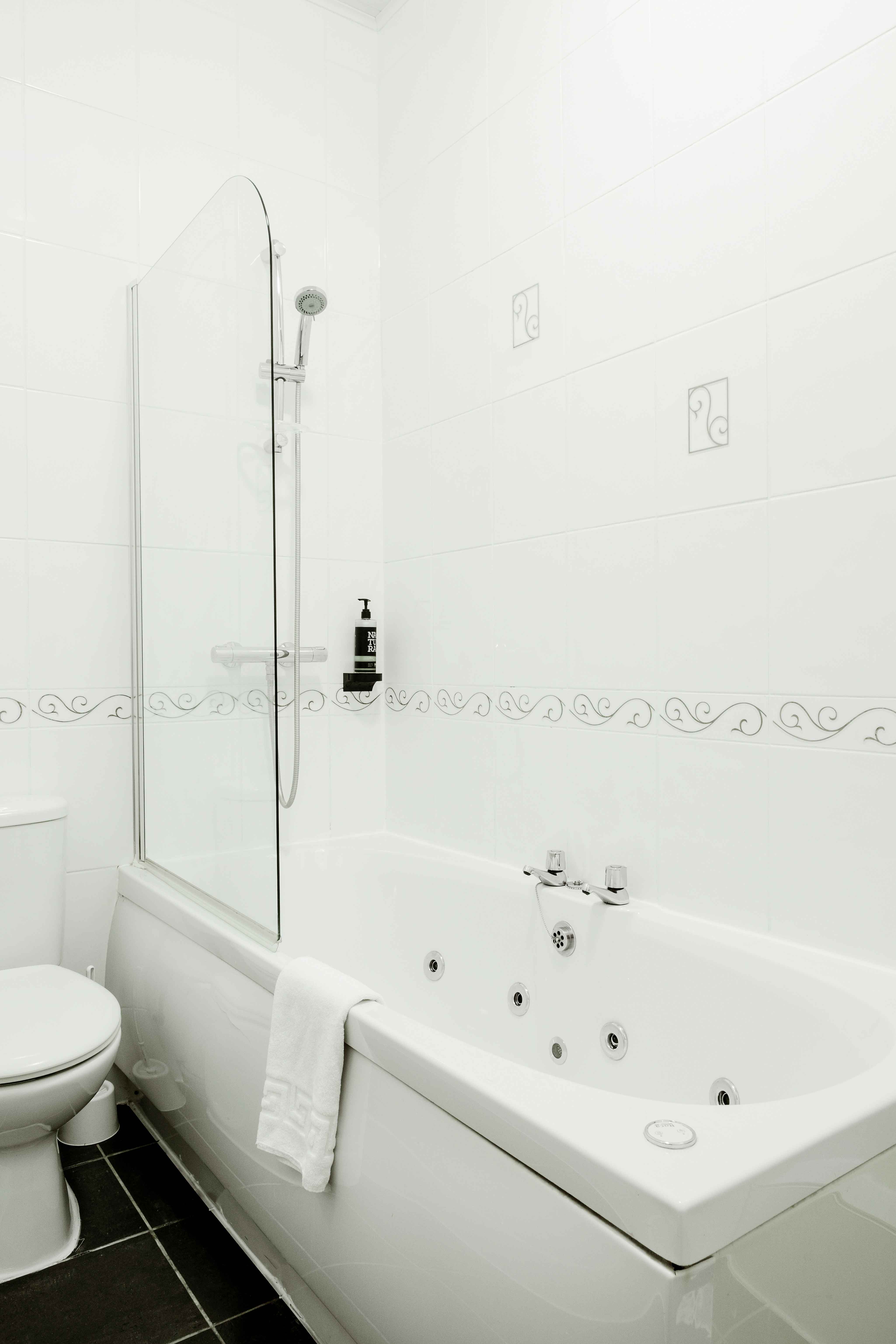 Muthu Queens Hotel