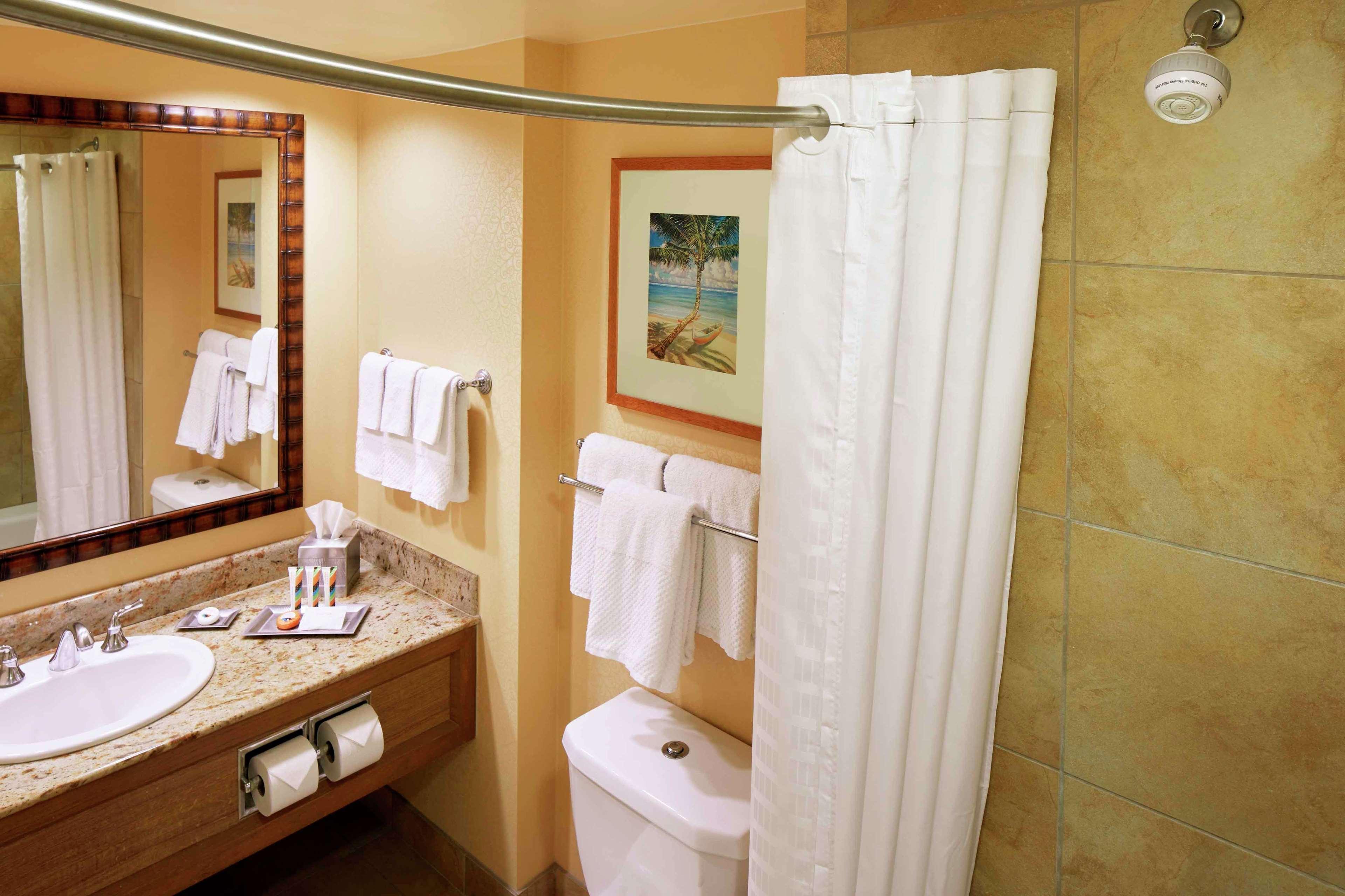 Hilton Hawaiian Village Waikiki Beach Resort by null