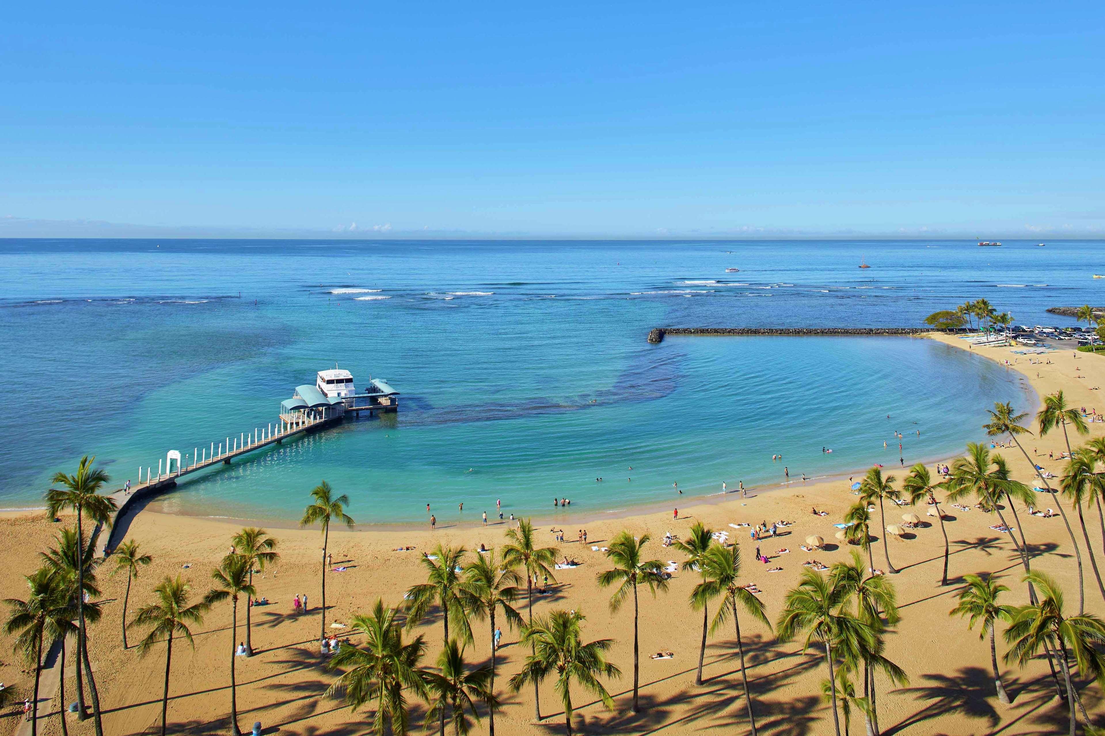 Hilton Hawaiian Village Waikiki Beach Resort by null