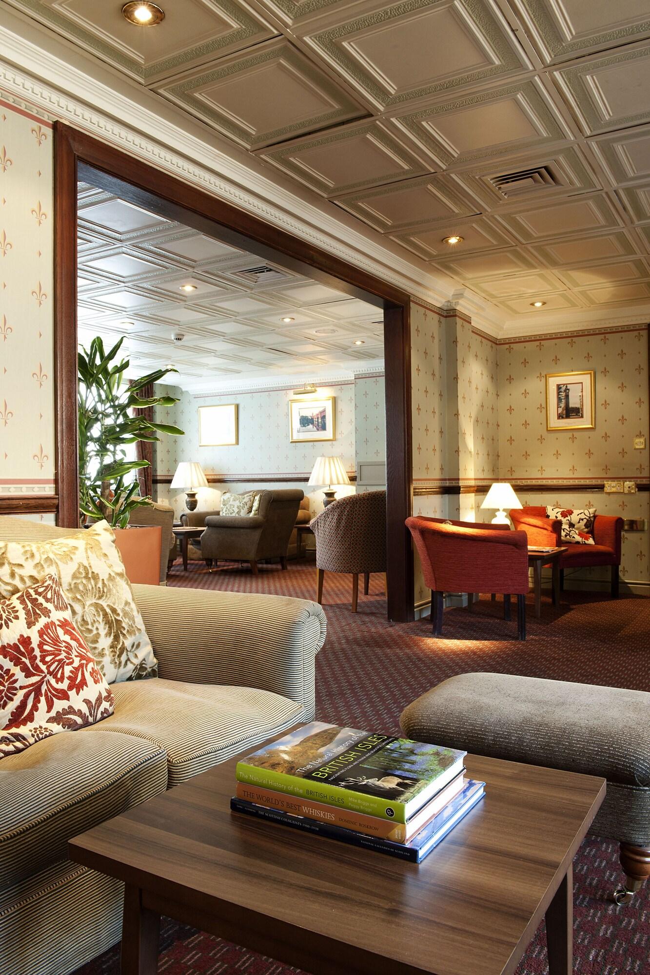 Carlton George Hotel by null