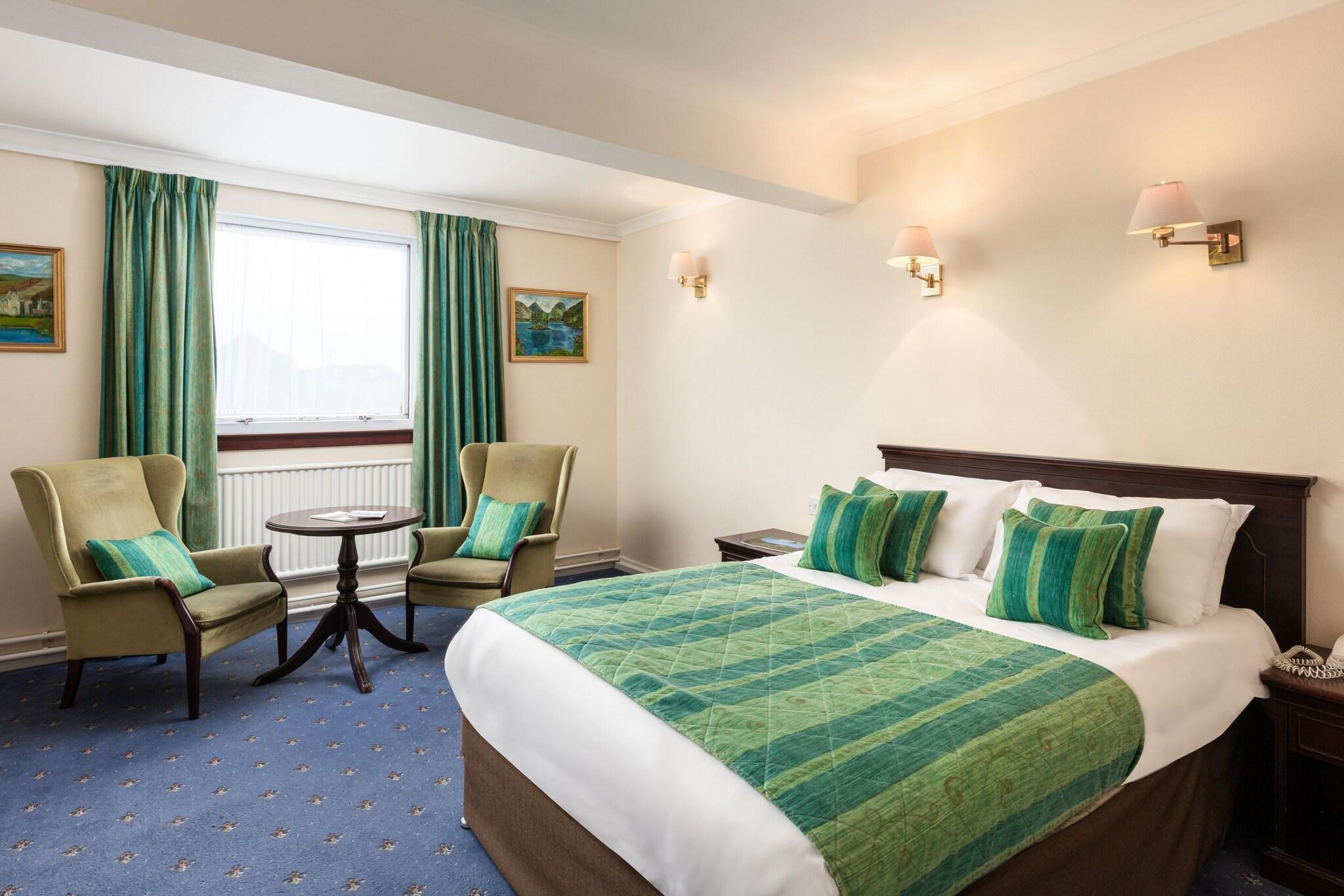 North West Castle Hotel by null