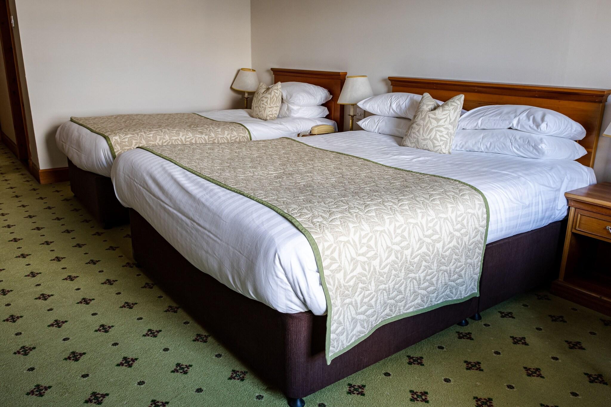 North West Castle Hotel by null