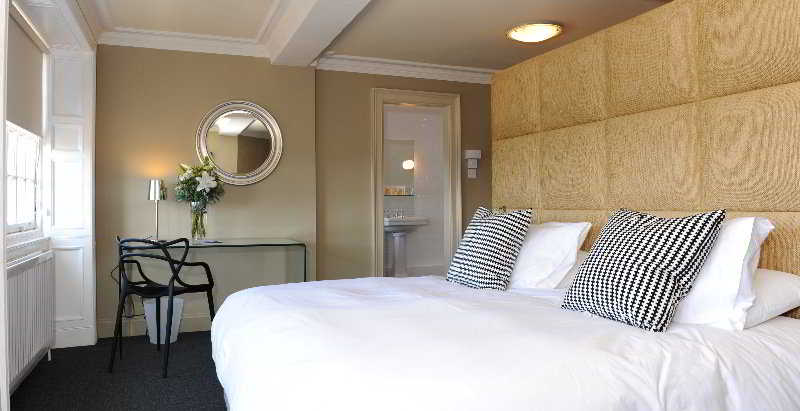 B+B Edinburgh by null